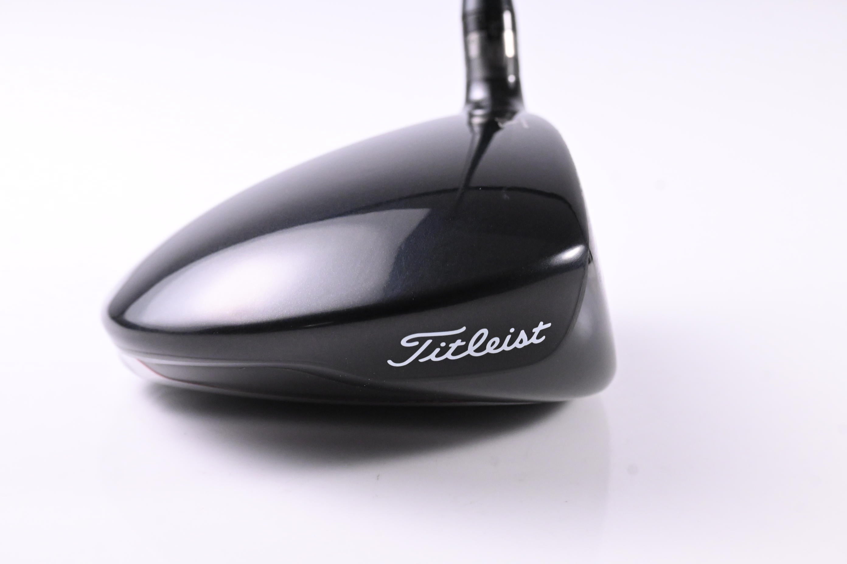 Titleist 913 D2 Driver / 9.5 Degree / X-Flex ProLaunch Red Shaft
