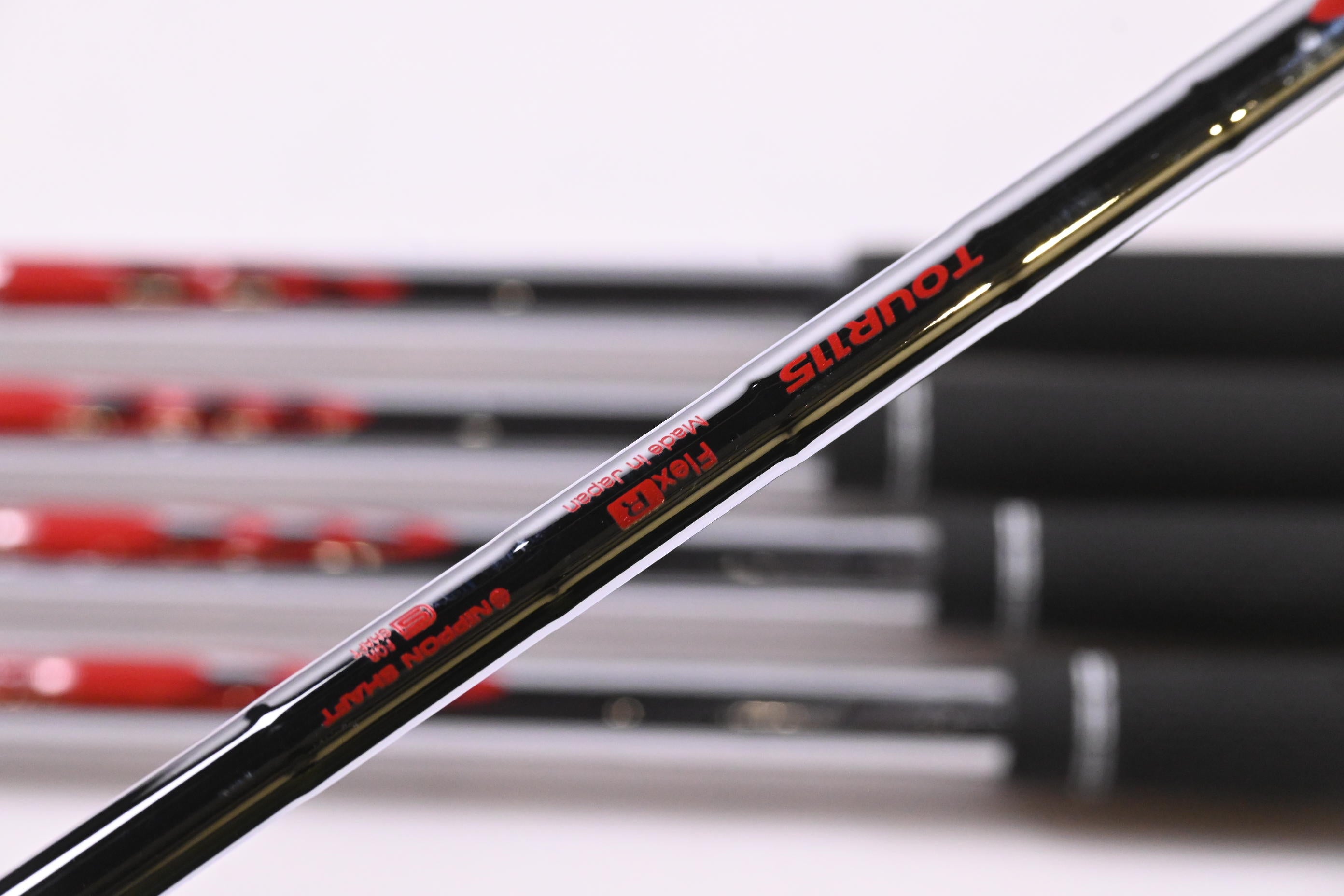 Ping G740 Irons / 7-PW+GW / Green Dot / Regular Flex N.S.Pro Modus³ Tour 115