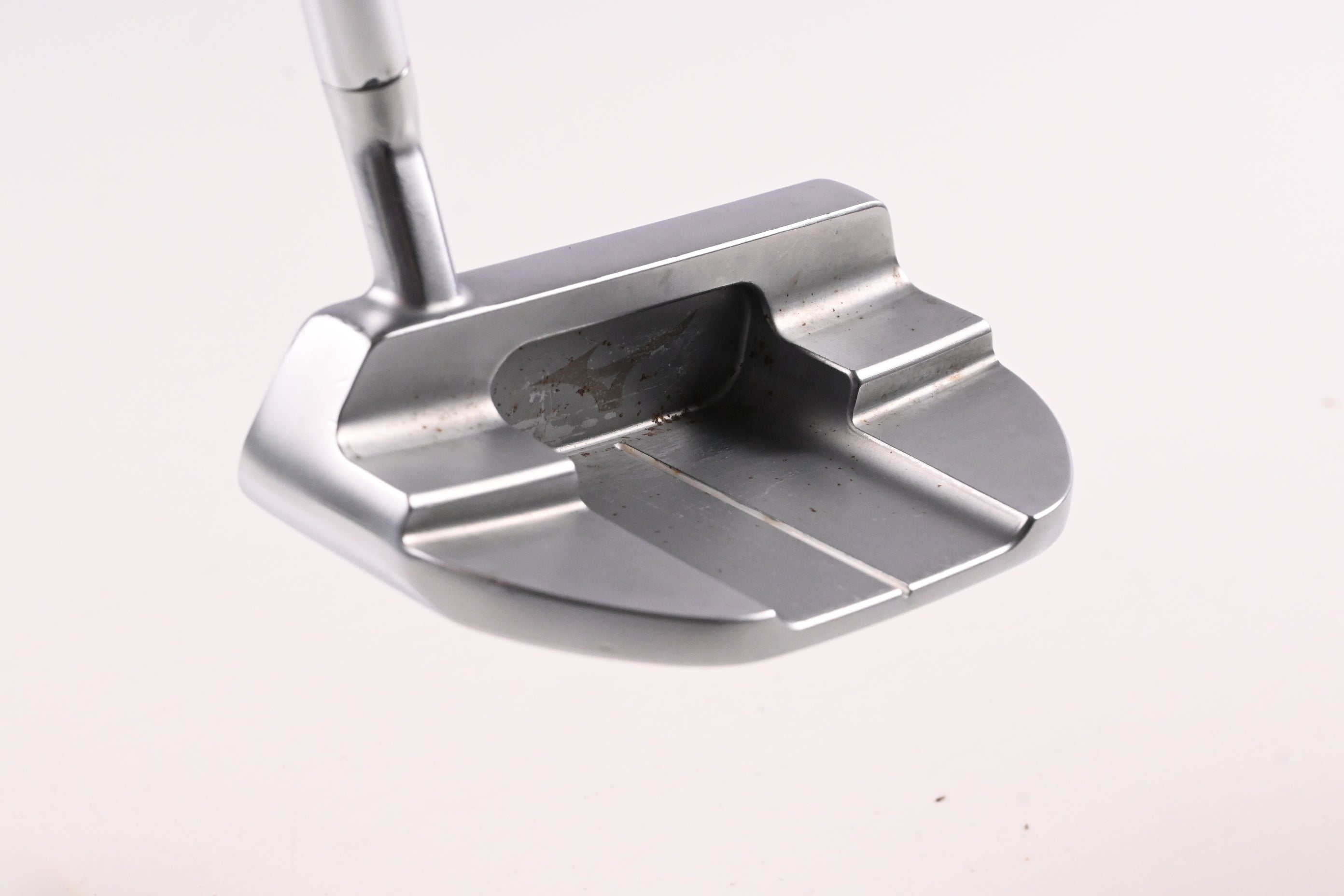 Mizuno M-Craft White Satin V Putter / 34 Inch