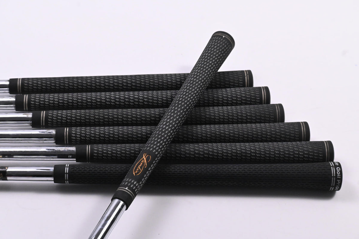 Cobra SS Irons / 3-9I / Regular Flex Cobra SS-i Series 105 Shafts