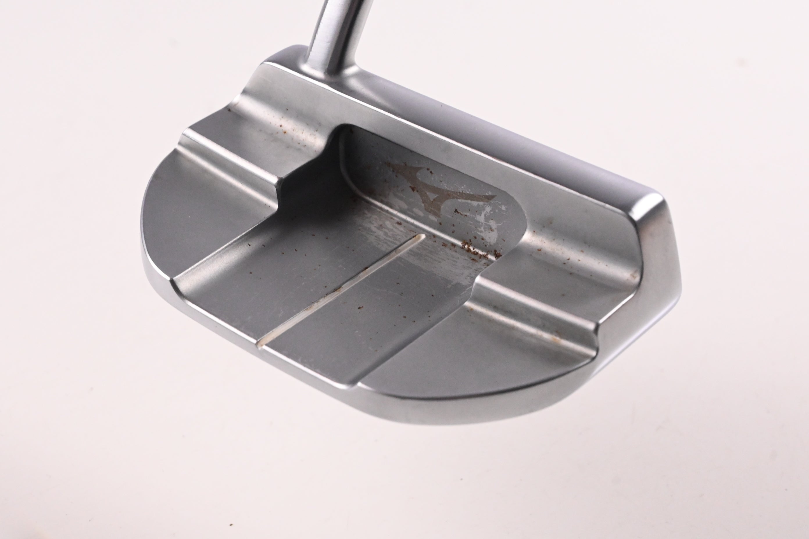 Mizuno M-Craft White Satin V Putter / 34 Inch