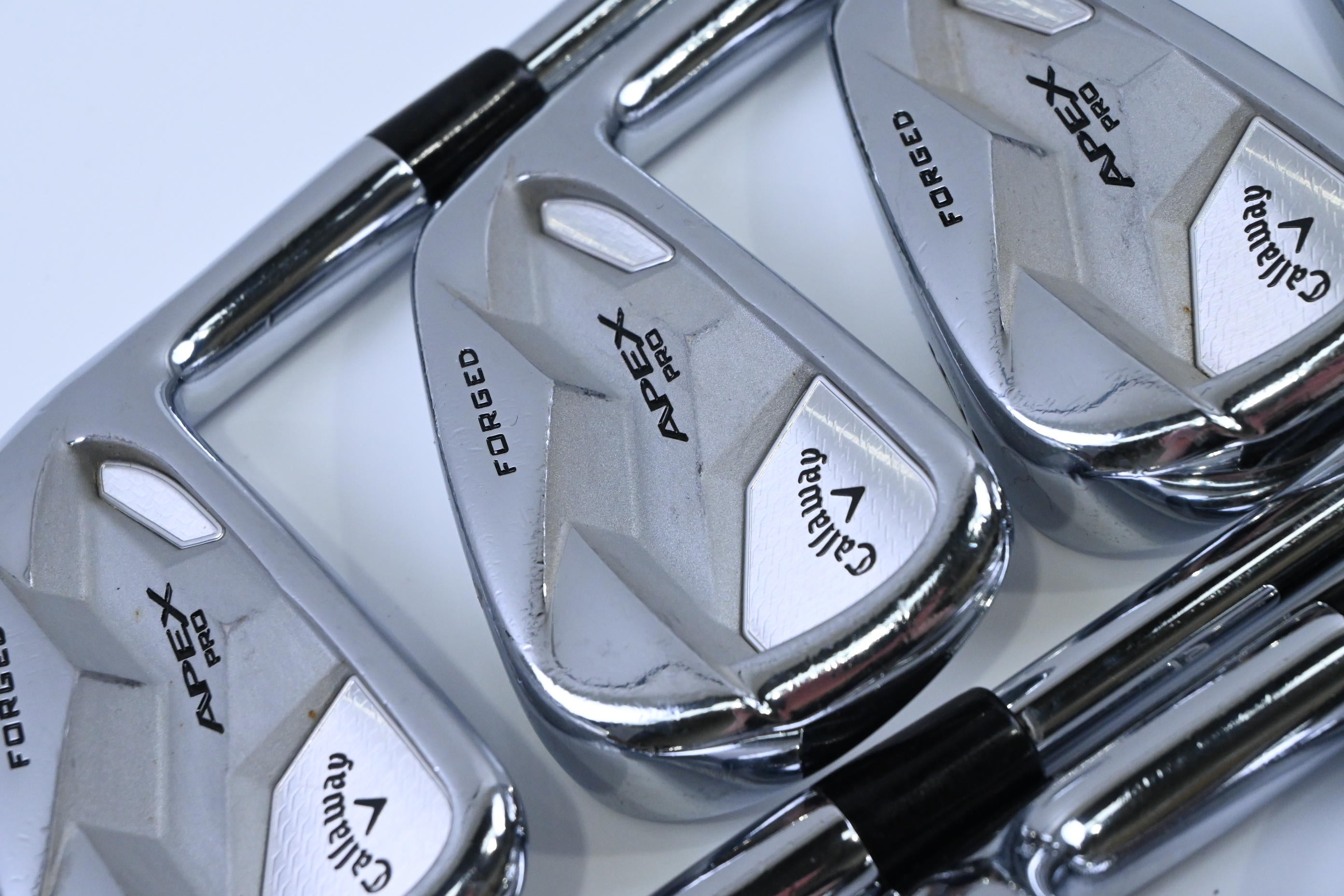 Callaway Apex Pro 19 Irons / 4-PW+AW / X-Flex Elevate Tour VSS Pro Shafts