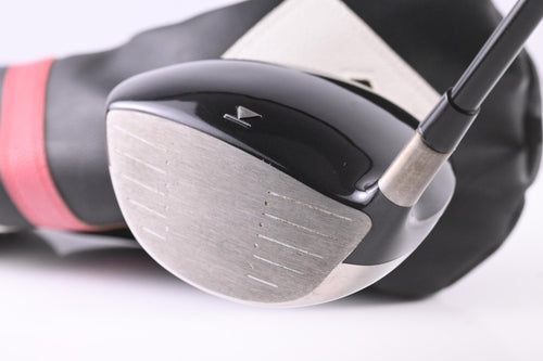 Titleist 909 D2 Driver / 8.5 Degree / Regular Flex Tour AD YSQ ST 65 Shaft