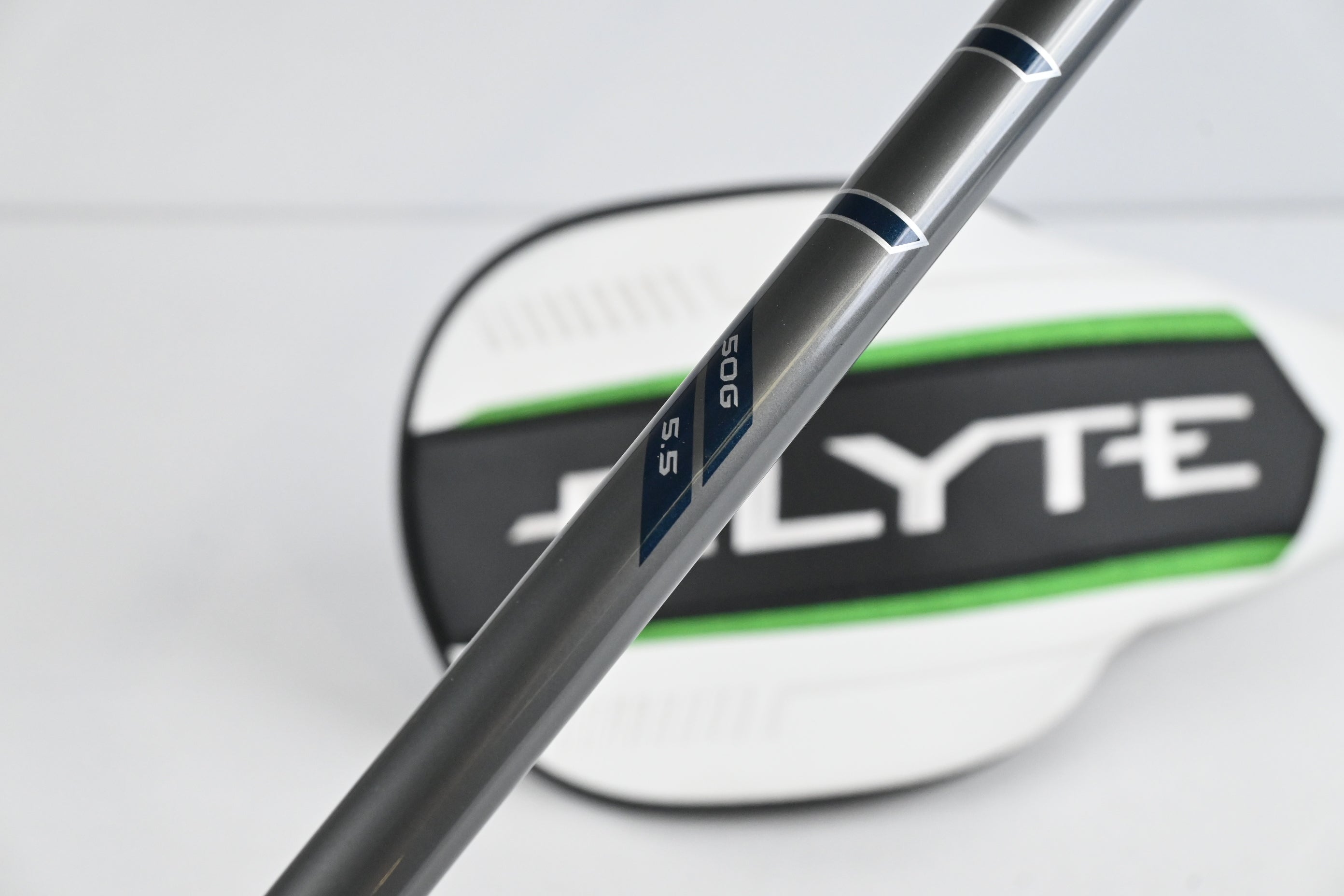 Callaway Elyte X Driver / 10.5 Degree / Regular Flex Denali Charcoal 50 Shaft