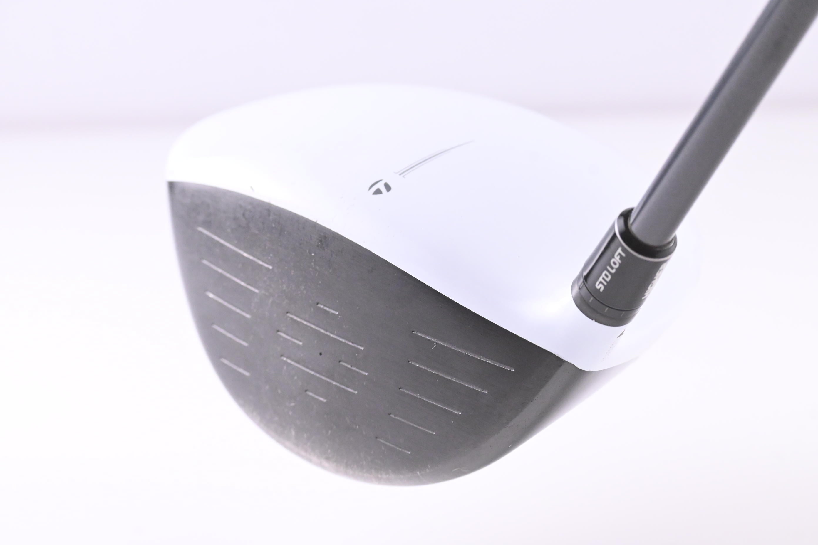 Taylormade R15 Driver / 10.5 Degree / Regular Flex Fujikura Speeder 57 Evolution