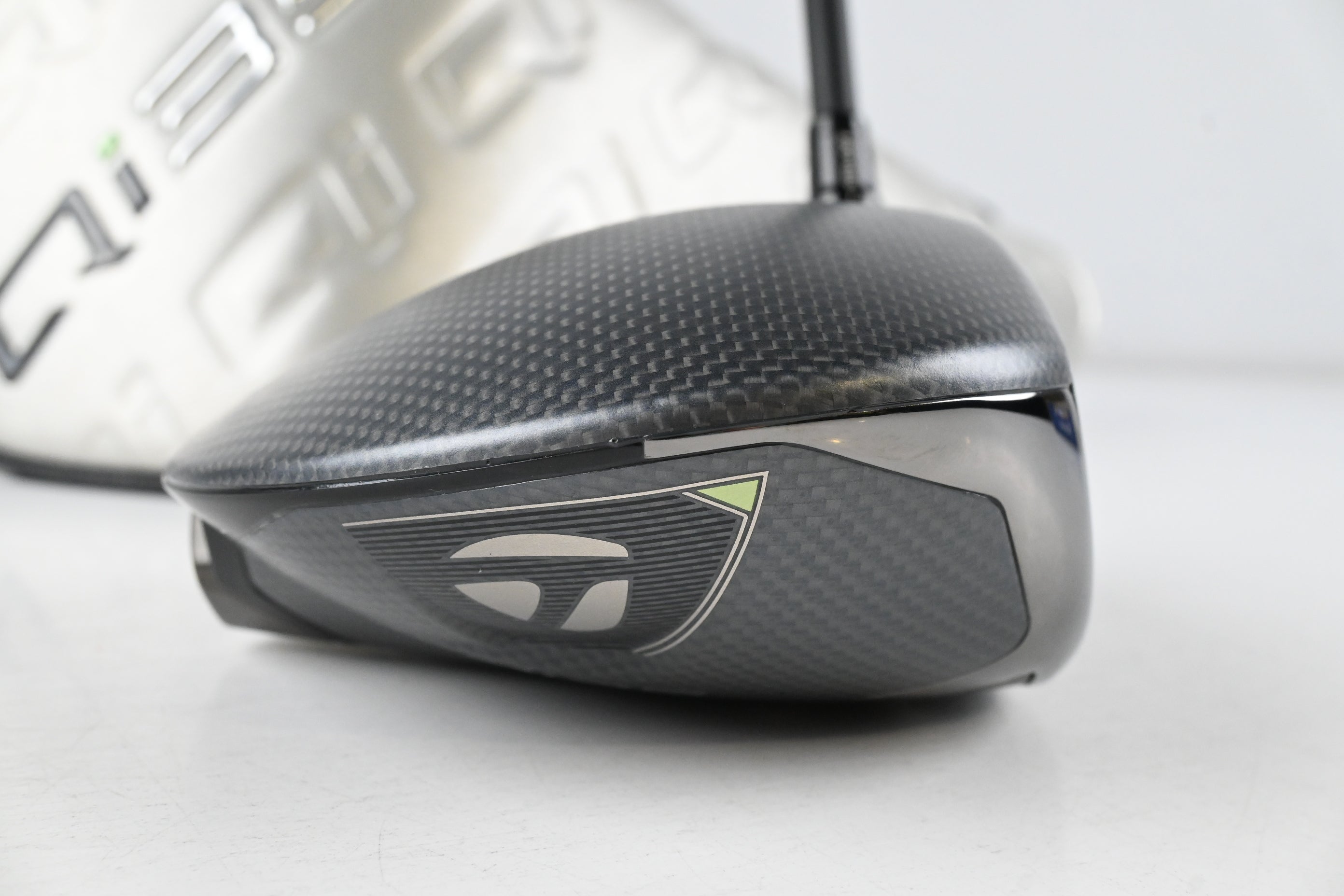 Taylormade Qi35 LS Driver / 9 Degree / Stiff Flex Kai'li Dark Waves Blue 60
