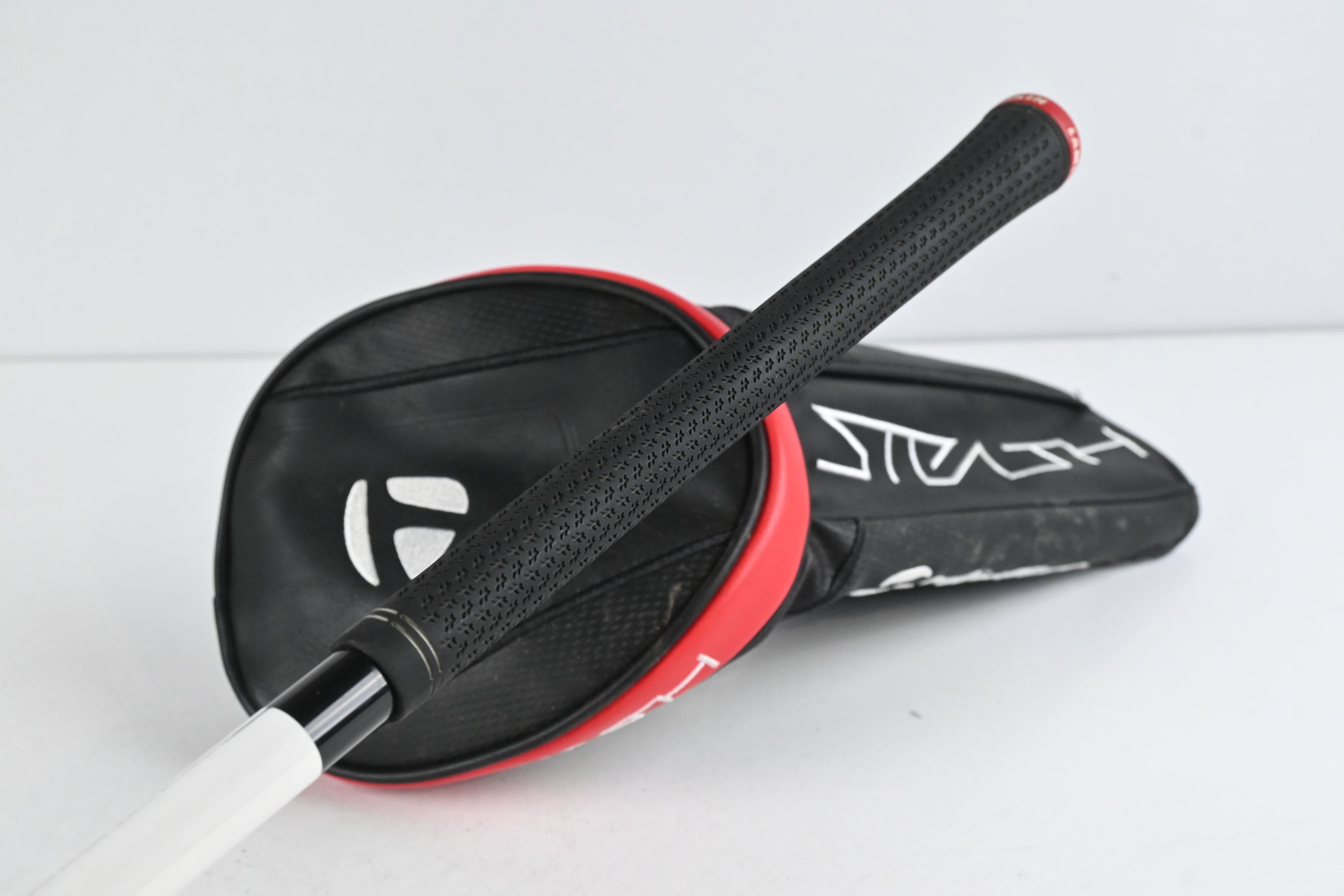 Taylormade Stealth Driver / 10.5 Degree / Stiff Flex Fujikura Ventus 5 Shaft