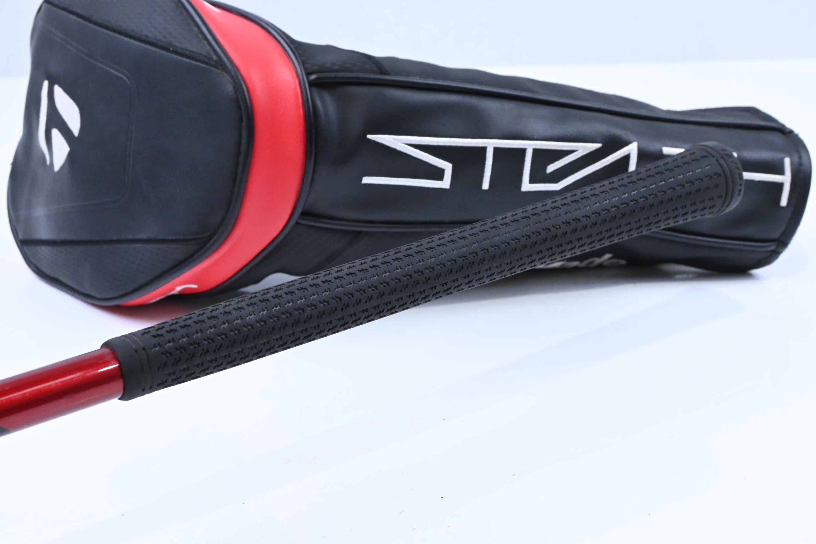 Taylormade Stealth Plus Driver / 9 Degree / Regular Flex AccuFlex Assassin A2