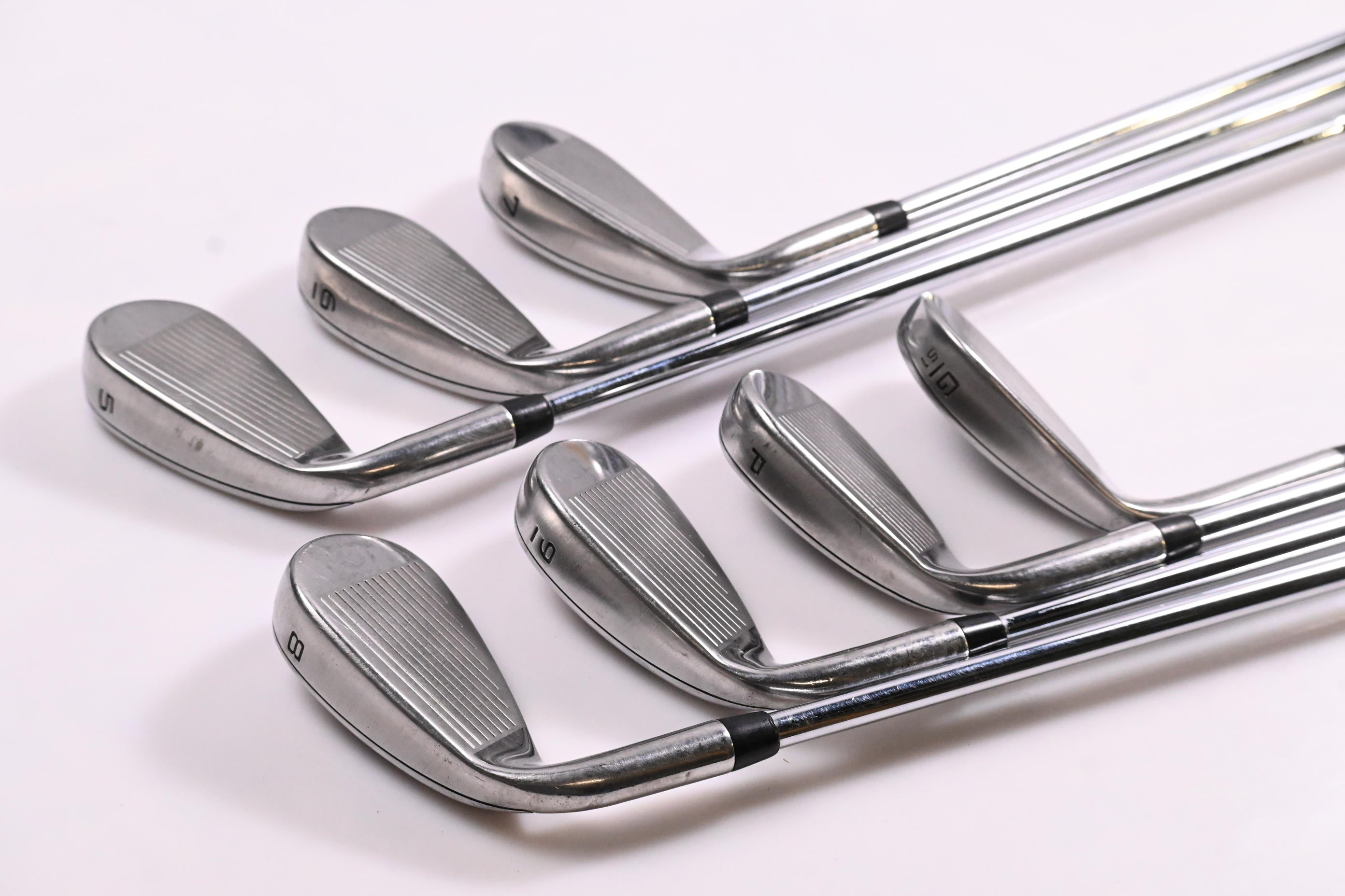 Callaway Rogue ST Max OS Irons / 5-PW+GW / Regular Flex Elevate MPH 85 Shafts