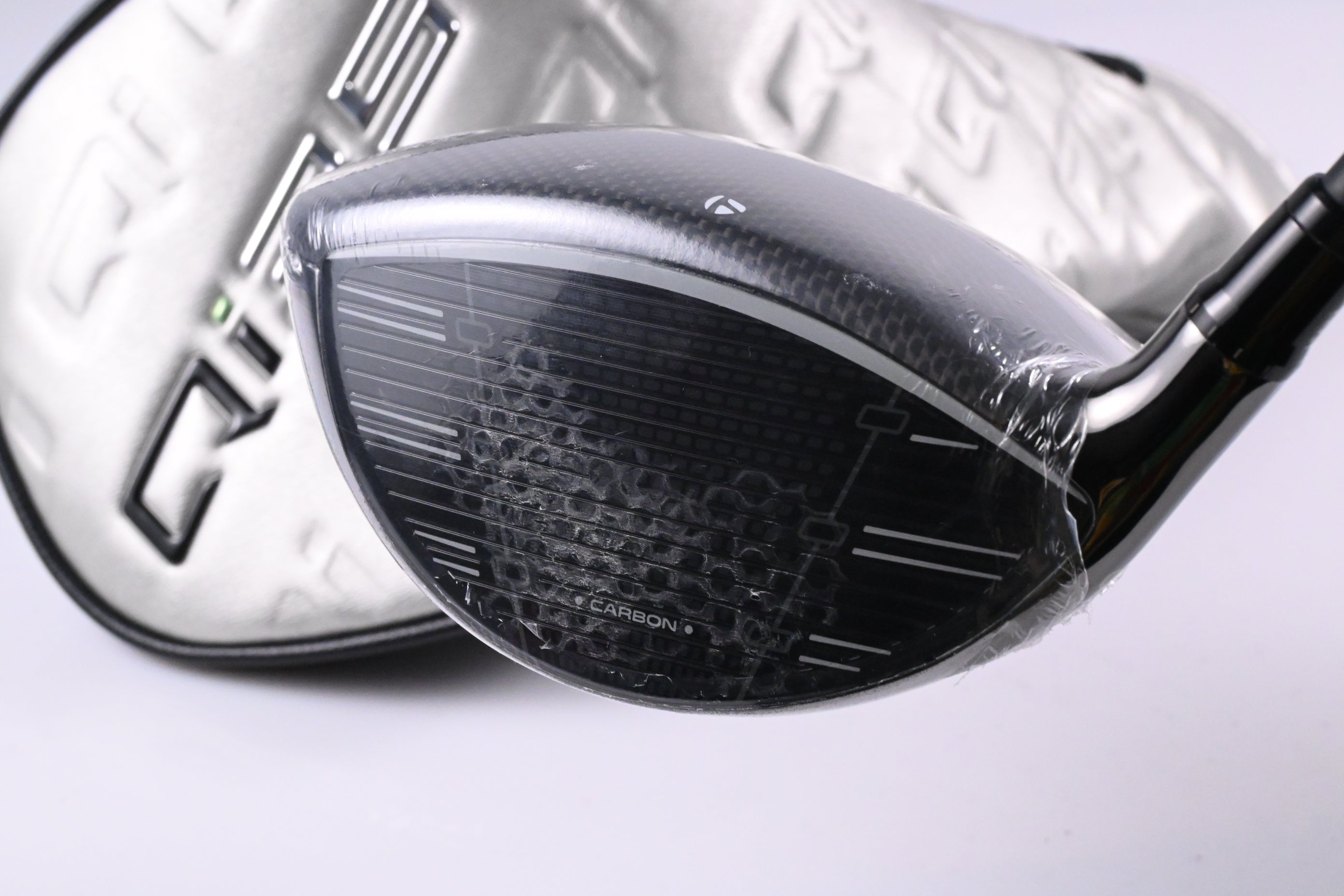 Taylormade Qi35 Driver / 12 Degree / Regular Flex Vanquish 5 Shaft