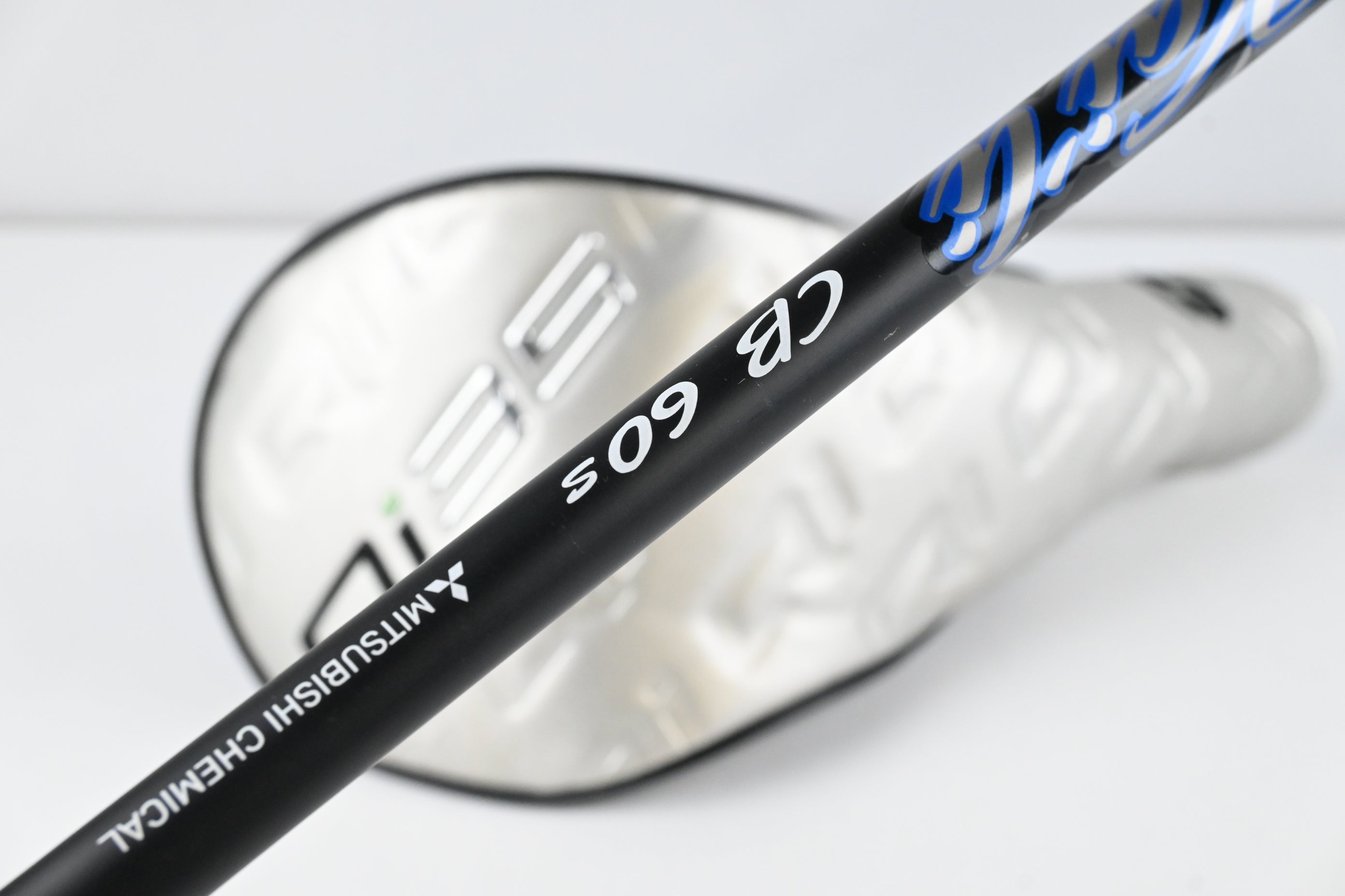 Taylormade Qi35 LS Driver / 9 Degree / Stiff Flex Kai'li Dark Waves Blue 60