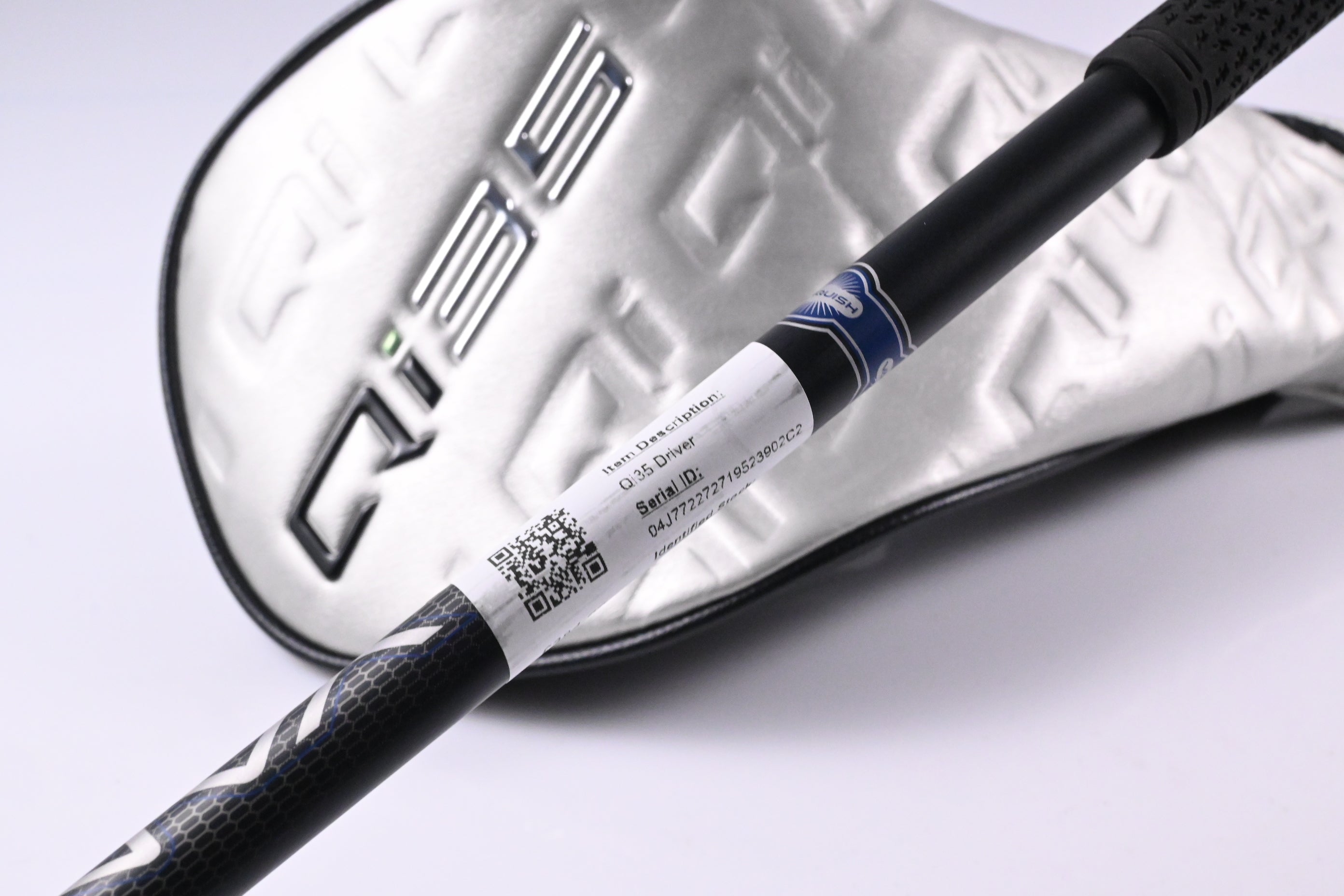 Taylormade Qi35 Driver / 12 Degree / Regular Flex Vanquish 5 Shaft