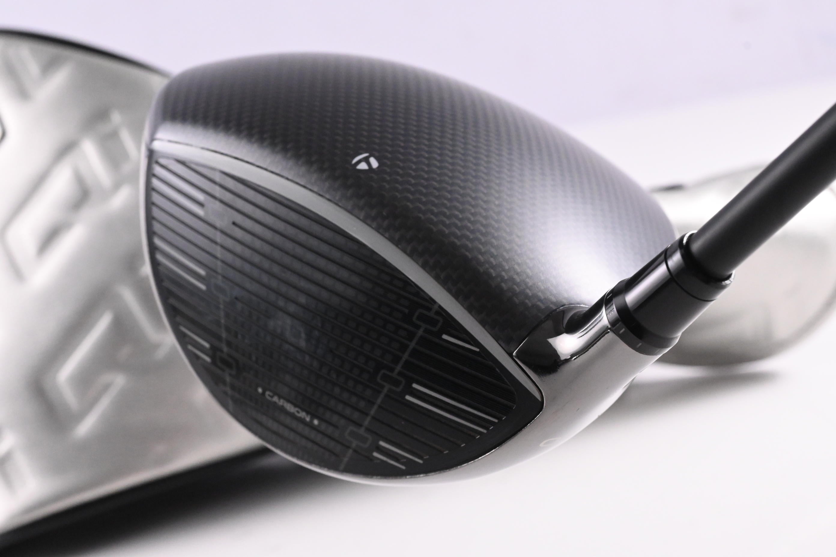 Taylormade Qi35 LS Driver / 9 Degree / Stiff Flex Kai'Li Dark Waves White 60