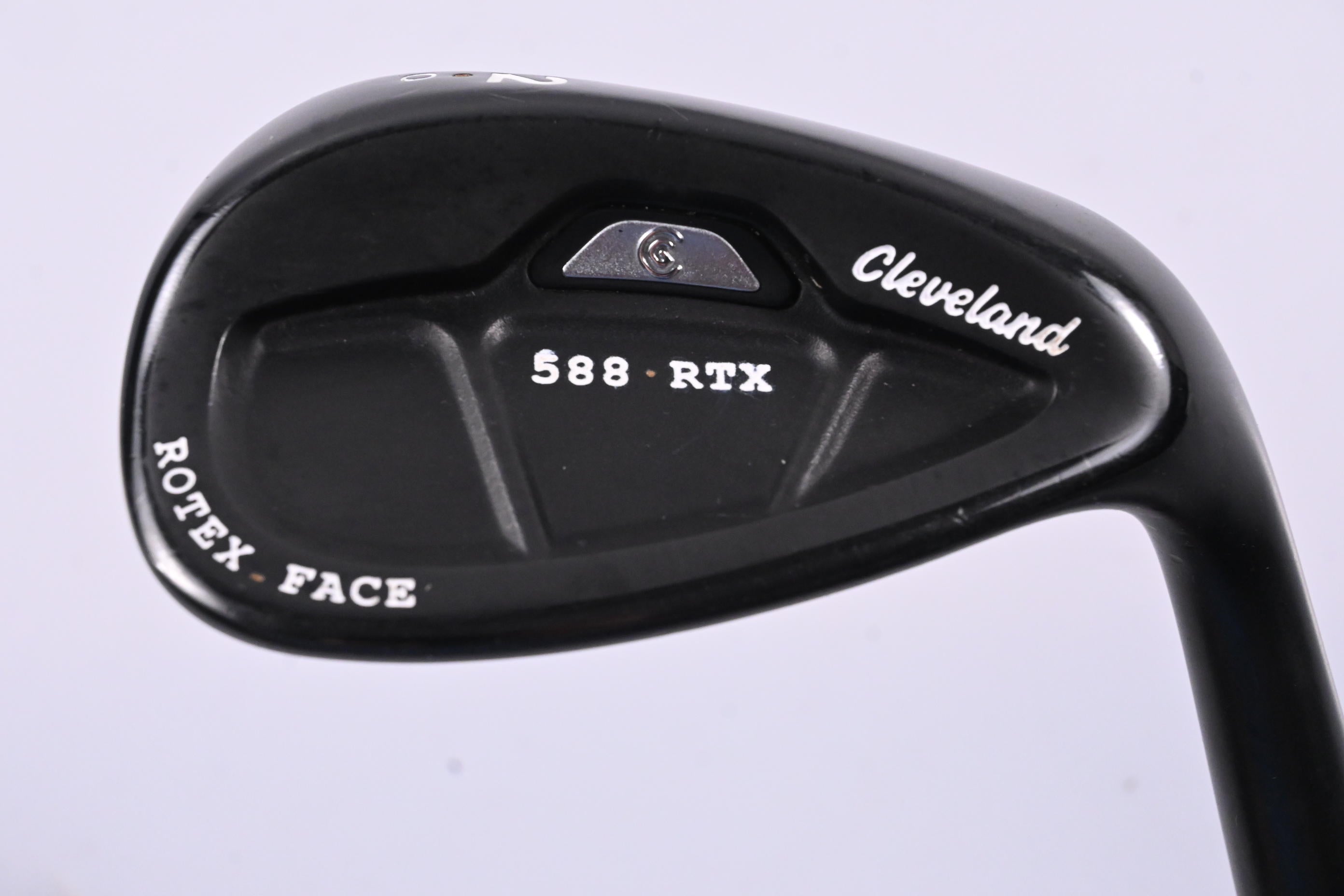 Cleveland 588 RTX Gap Wedge / 52 Degree / Wedge Flex Dynamic Gold Shaft