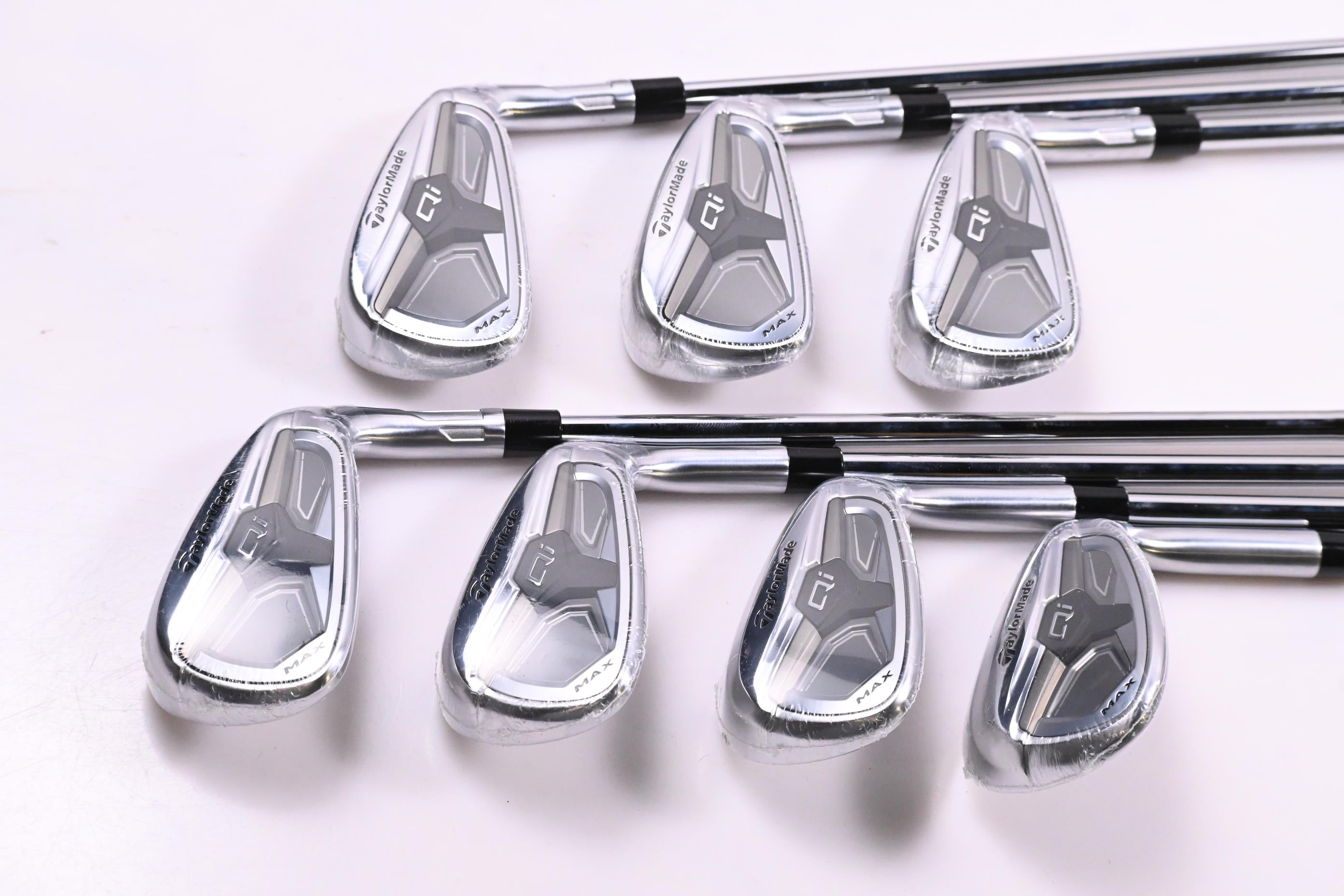 Taylormade Qi Max Irons / 5-PW+SW / Regular Flex KBS MAX MT 85 Shafts