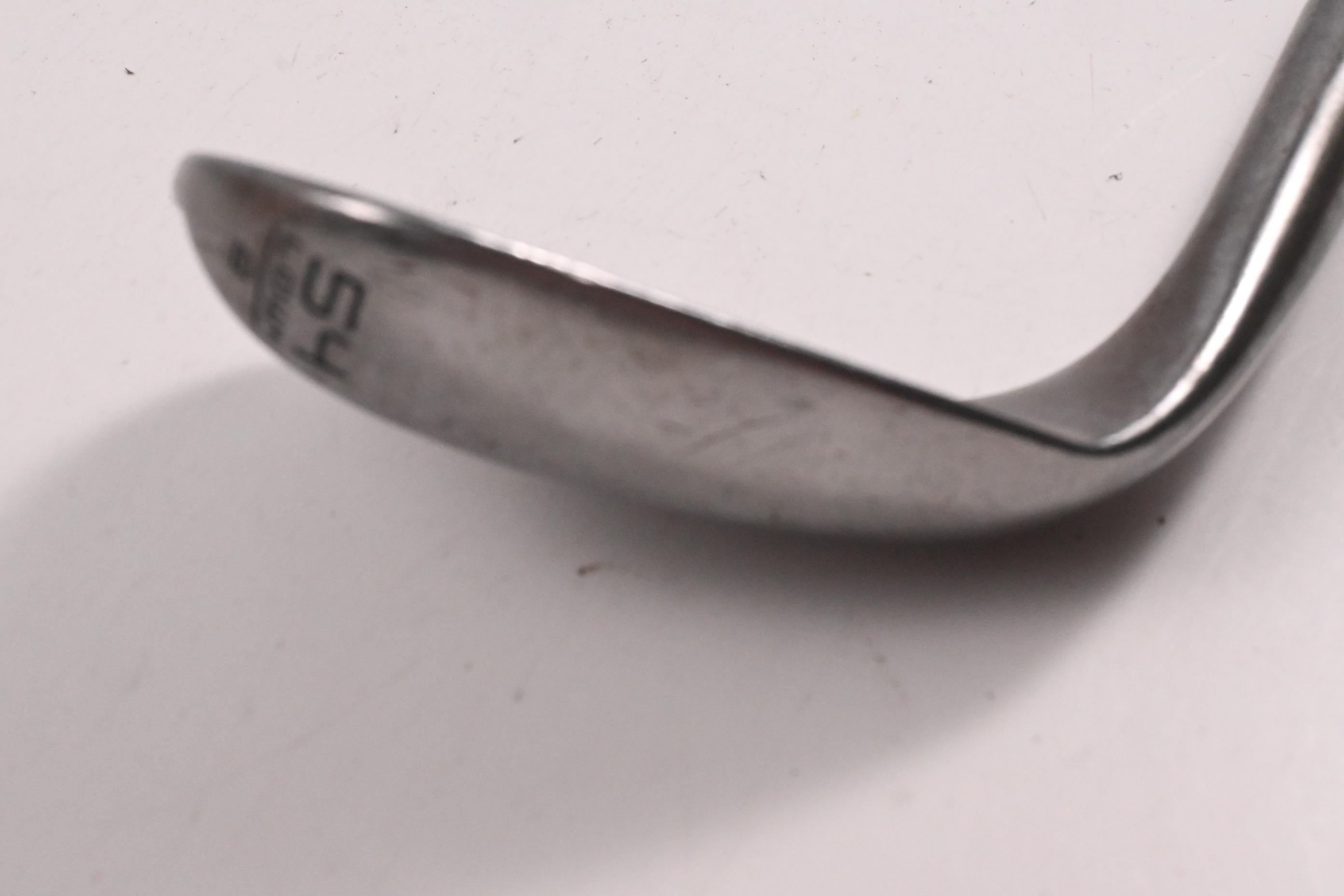 Cleveland RTX 6 Zipcore Tour Rack Sand Wedge / 54 Degree / Regular Flex KBS Tour Lite