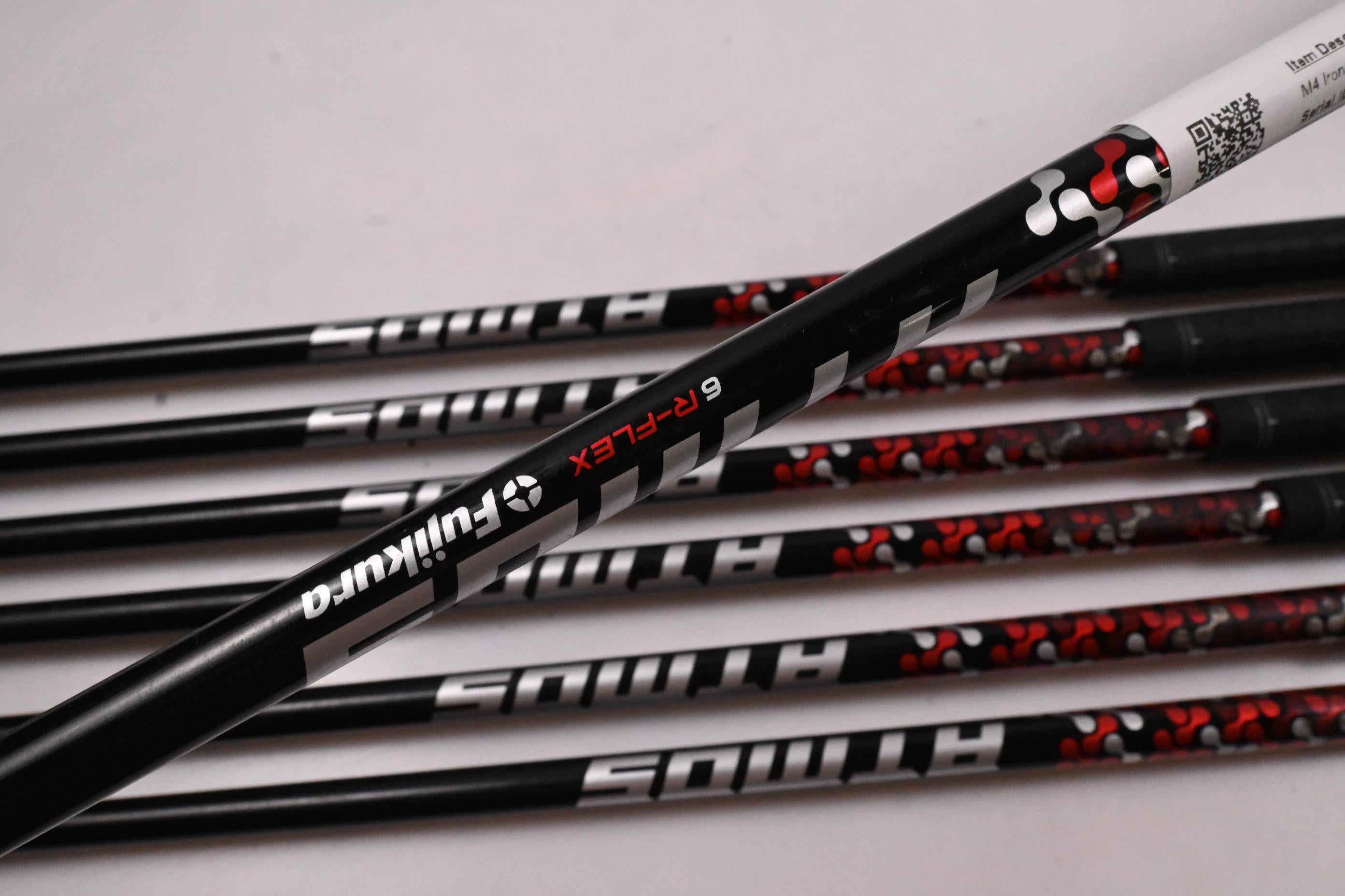 Taylormade M4 Irons / 5-PW+SW / Regular Flex Fujikura Atmos Red 6 Shafts