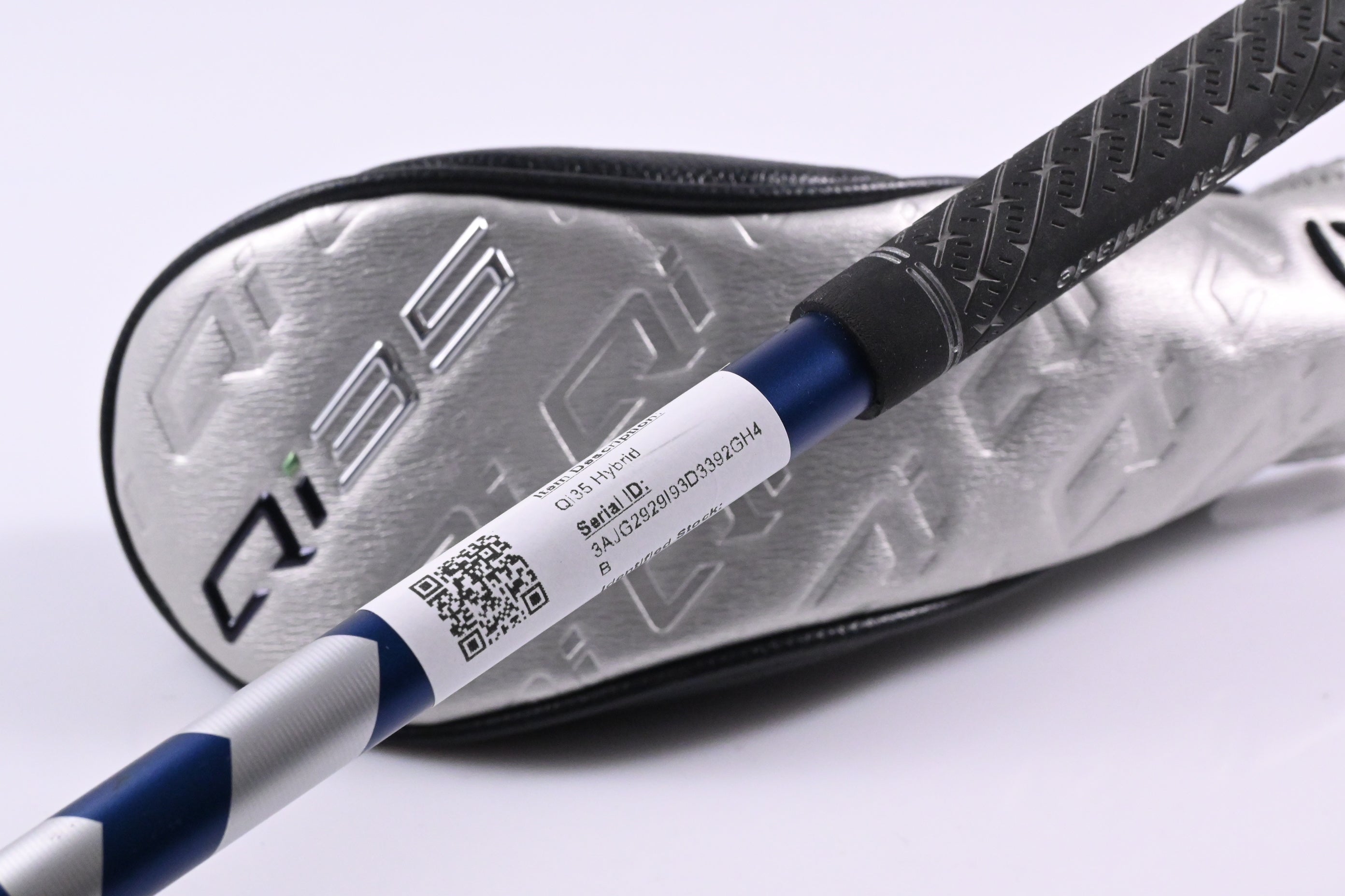 Taylormade Qi35 #4 Hybrid / 22 Degree / Regular Flex Fujikura Ventus Blue 6