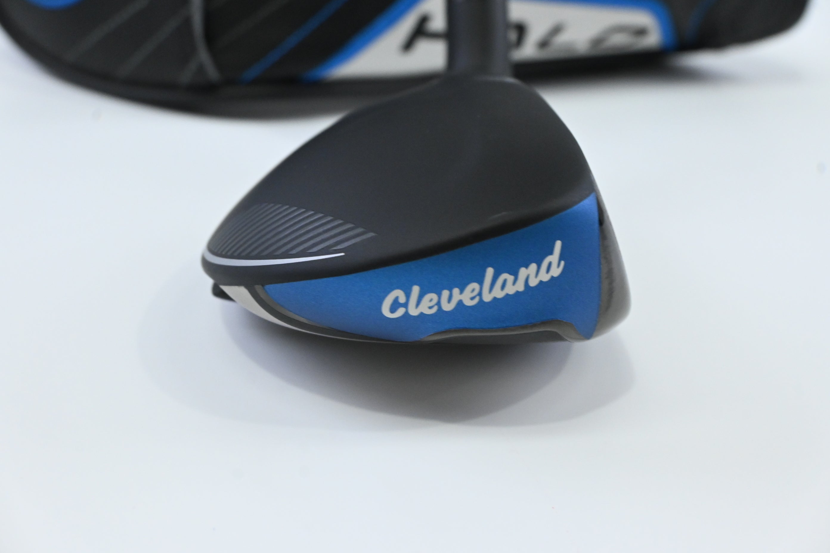 Ladies Cleveland Launcher XL Halo #4 Hybrid / 21 Degree / Ladies Flex Cypher 40
