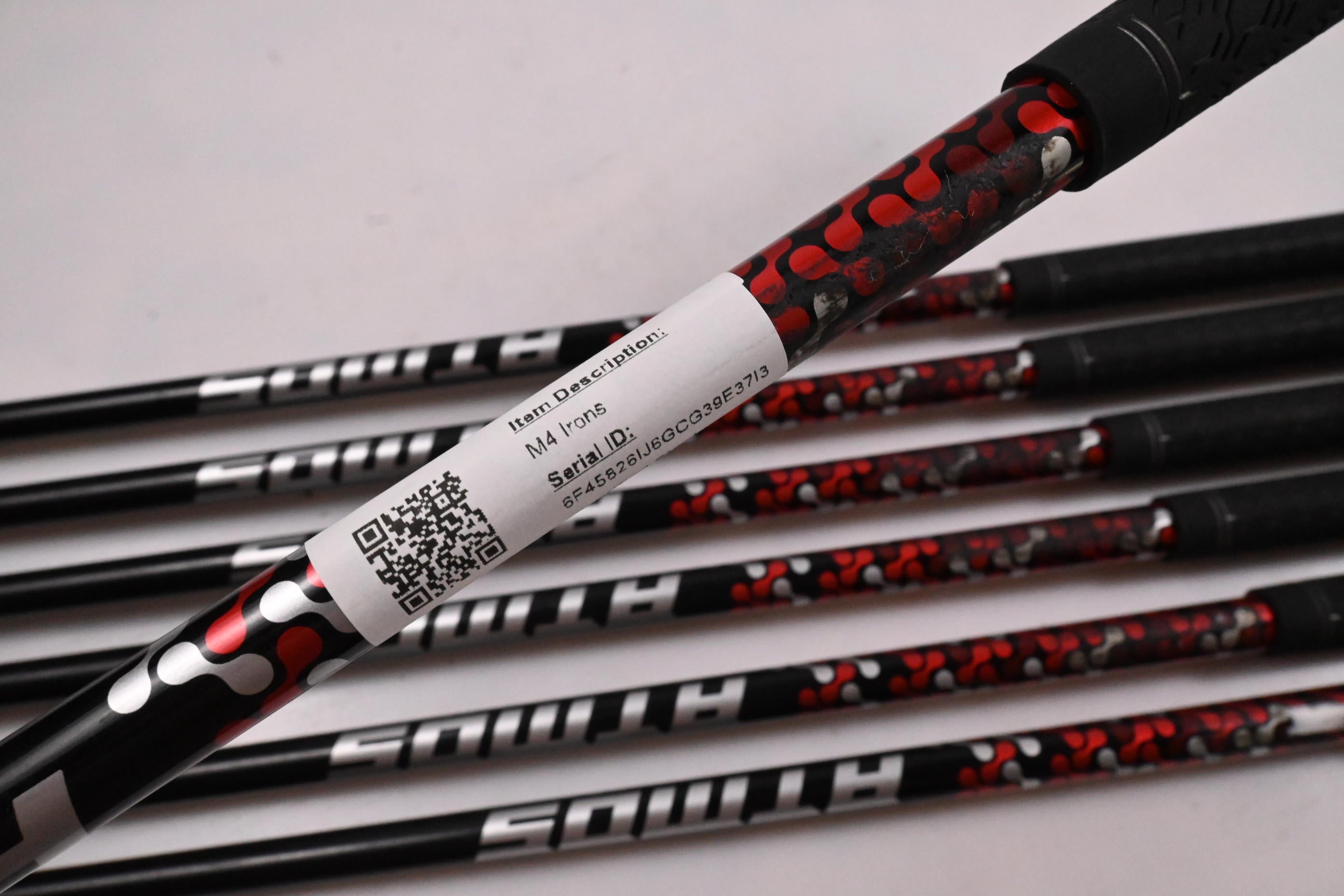 Taylormade M4 Irons / 5-PW+SW / Regular Flex Fujikura Atmos Red 6 Shafts