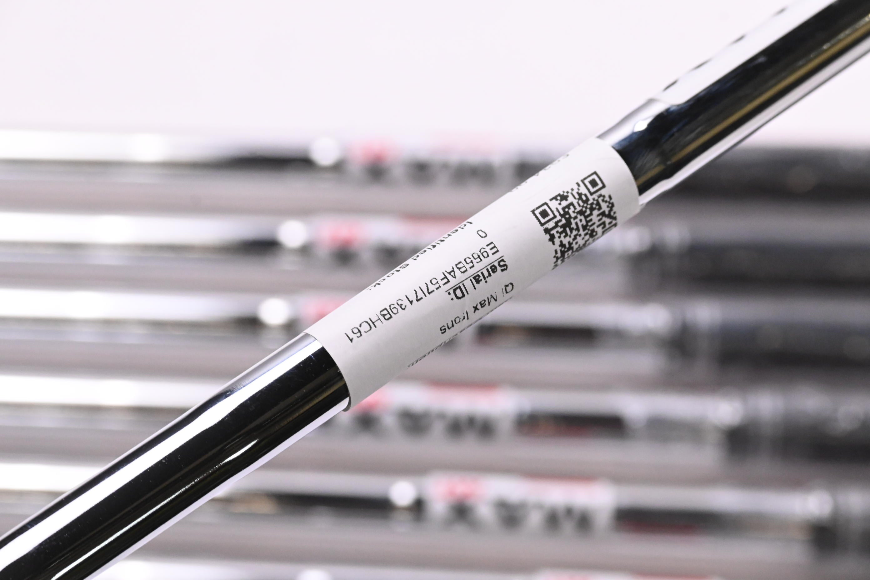 Taylormade Qi Max Irons / 5-PW+SW / Regular Flex KBS MAX MT 85 Shafts