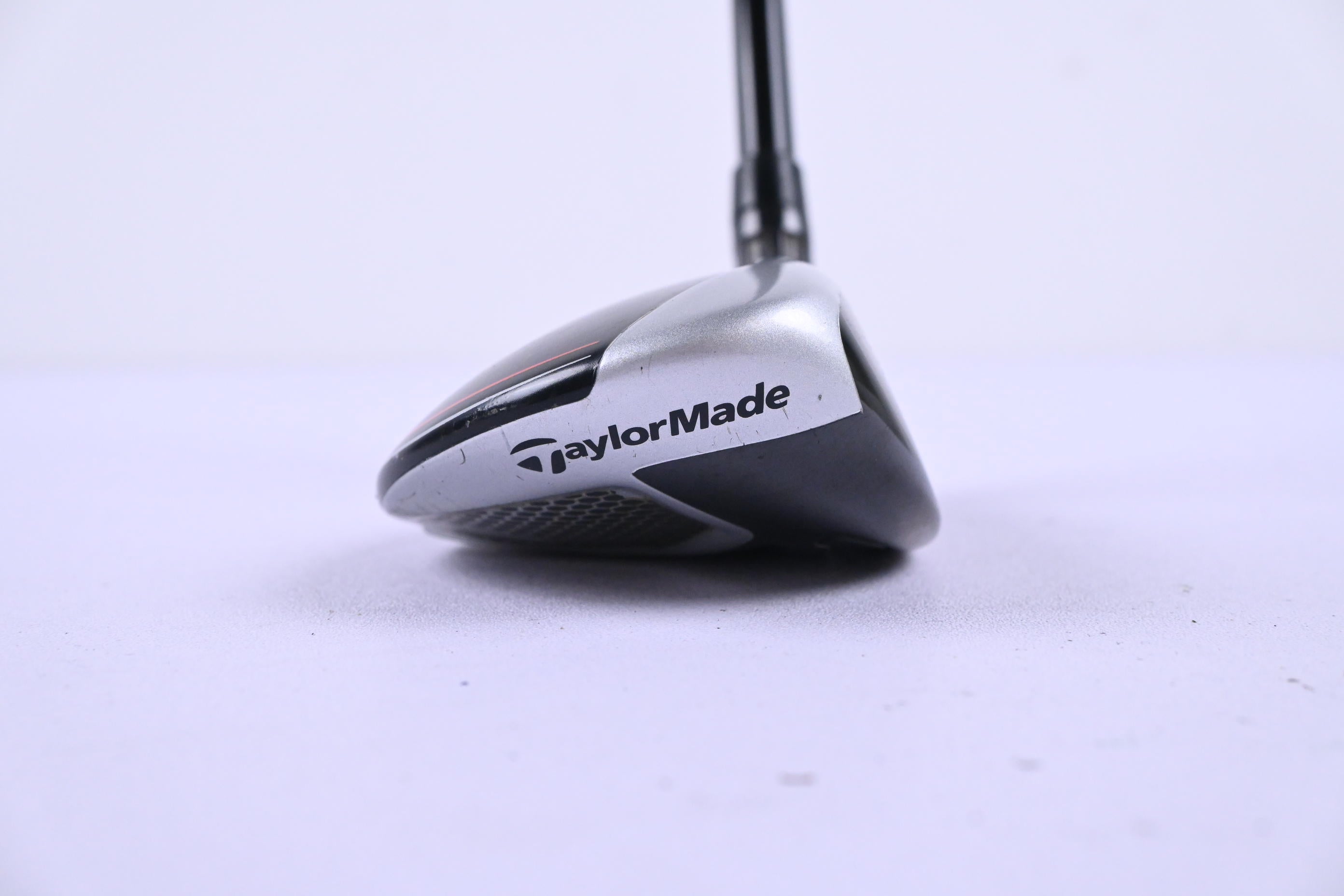Taylormade M6 #4 Hybrid / 22 Degree / Stiff Flex Fujikura Atmos Orange 7 Shaft