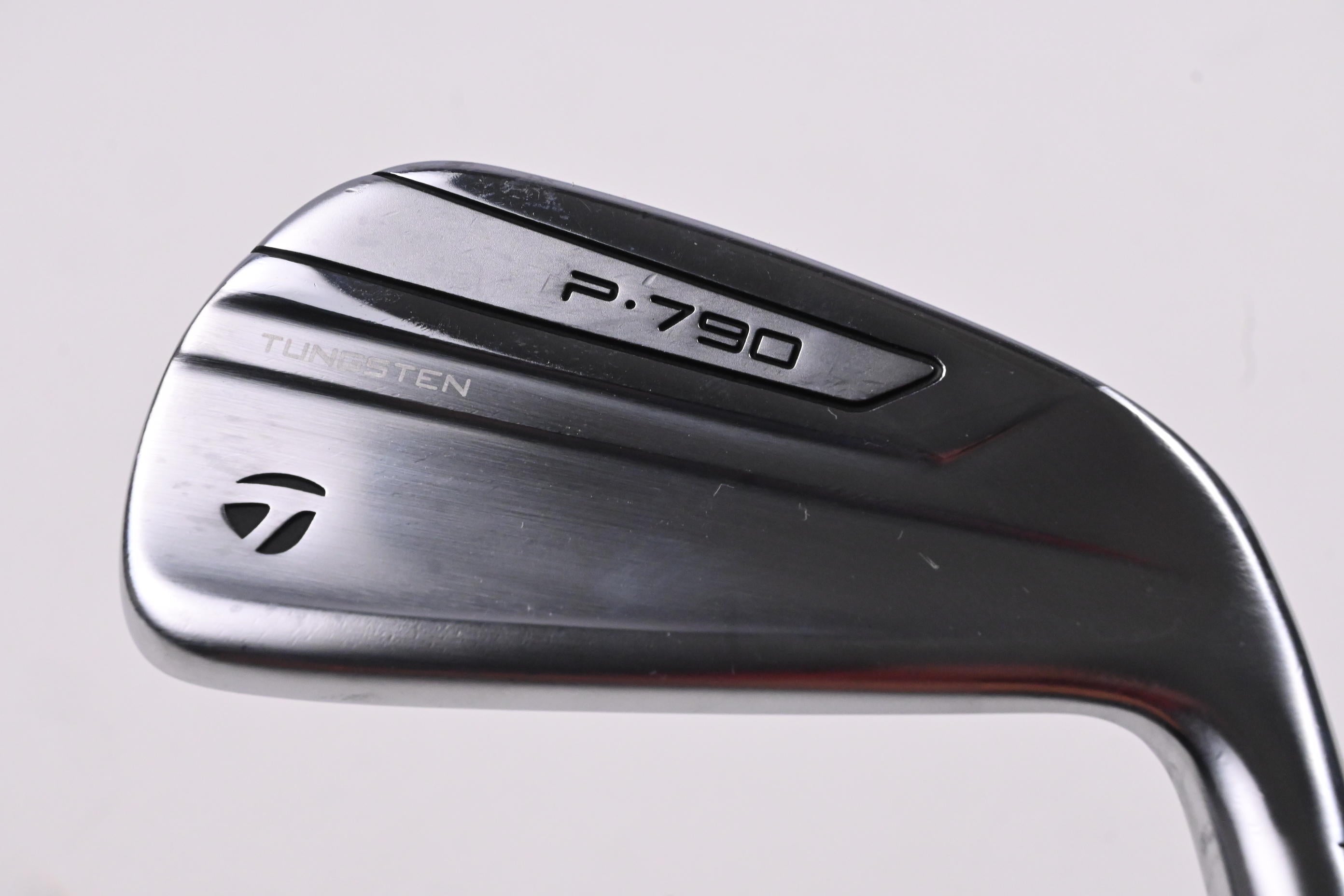 Taylormade P790 UDI 2019 #2 Iron / 17 Degree / Stiff Flex HZRDUS Smoke Black 90