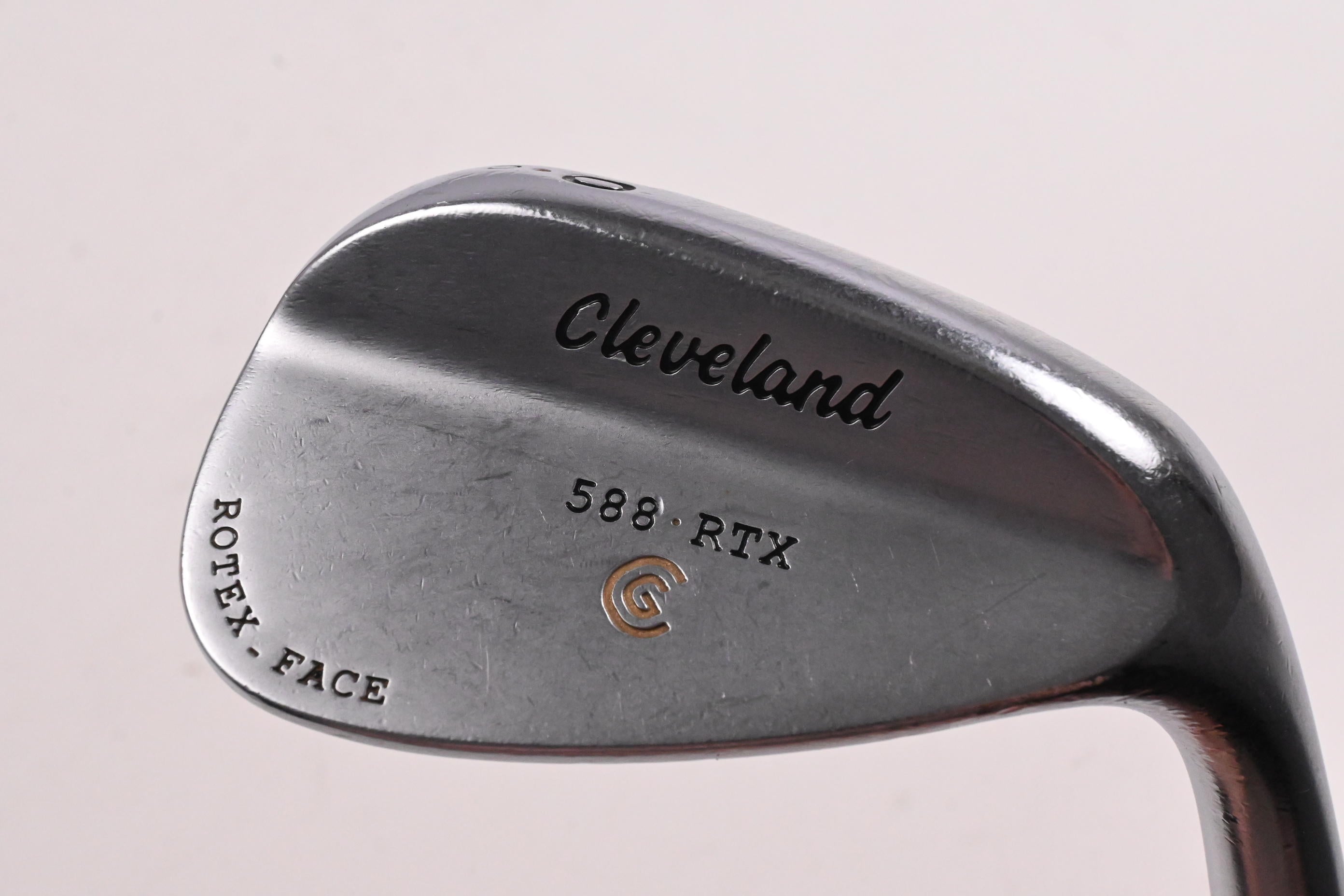 Cleveland 588 RTX Gap Wedge / 50 Degree / Wedge Flex Dynamic Gold Shaft