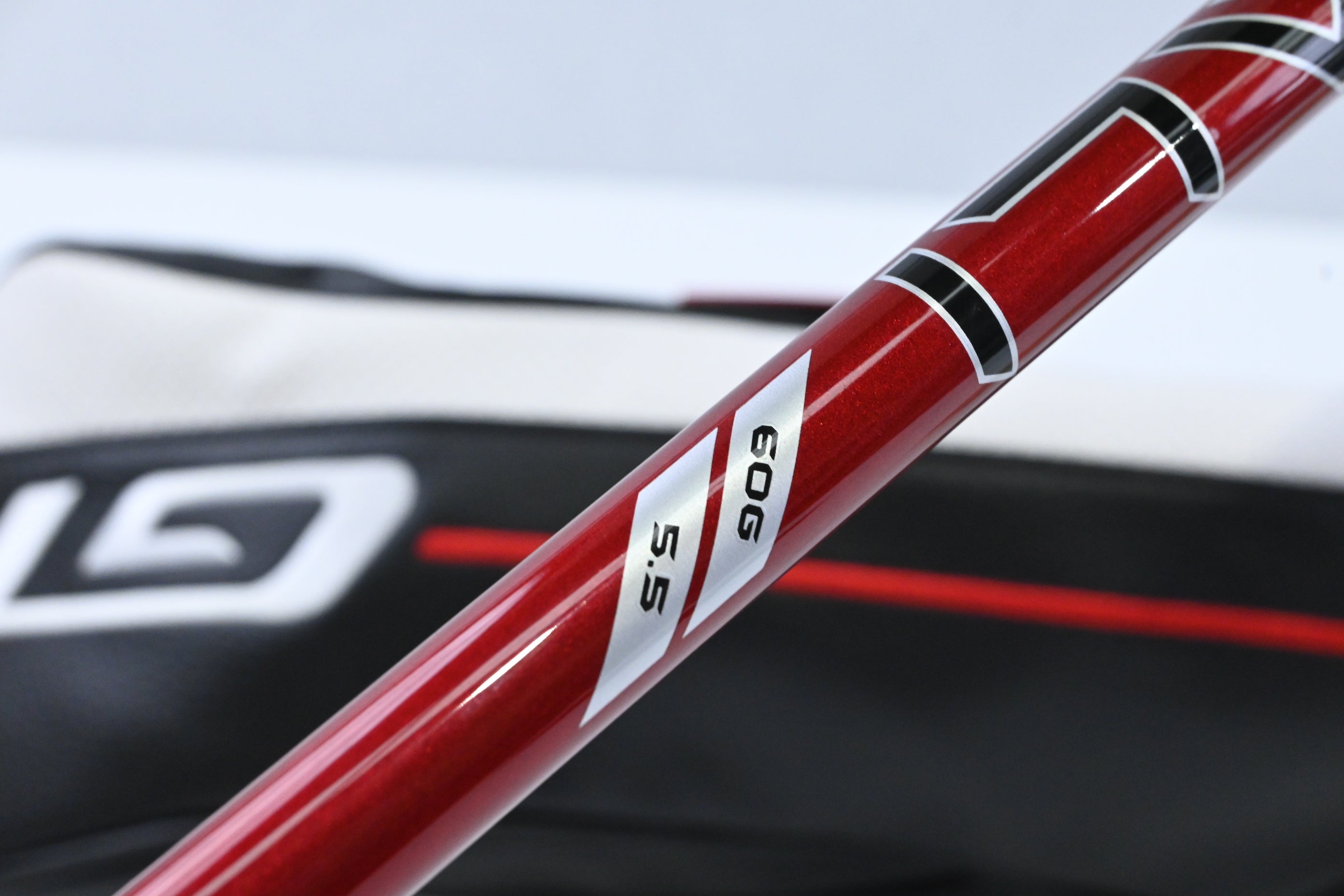 Titleist GT1 #5 Wood / 18 Degree / Regular Flex Denali Red 60 Shaft