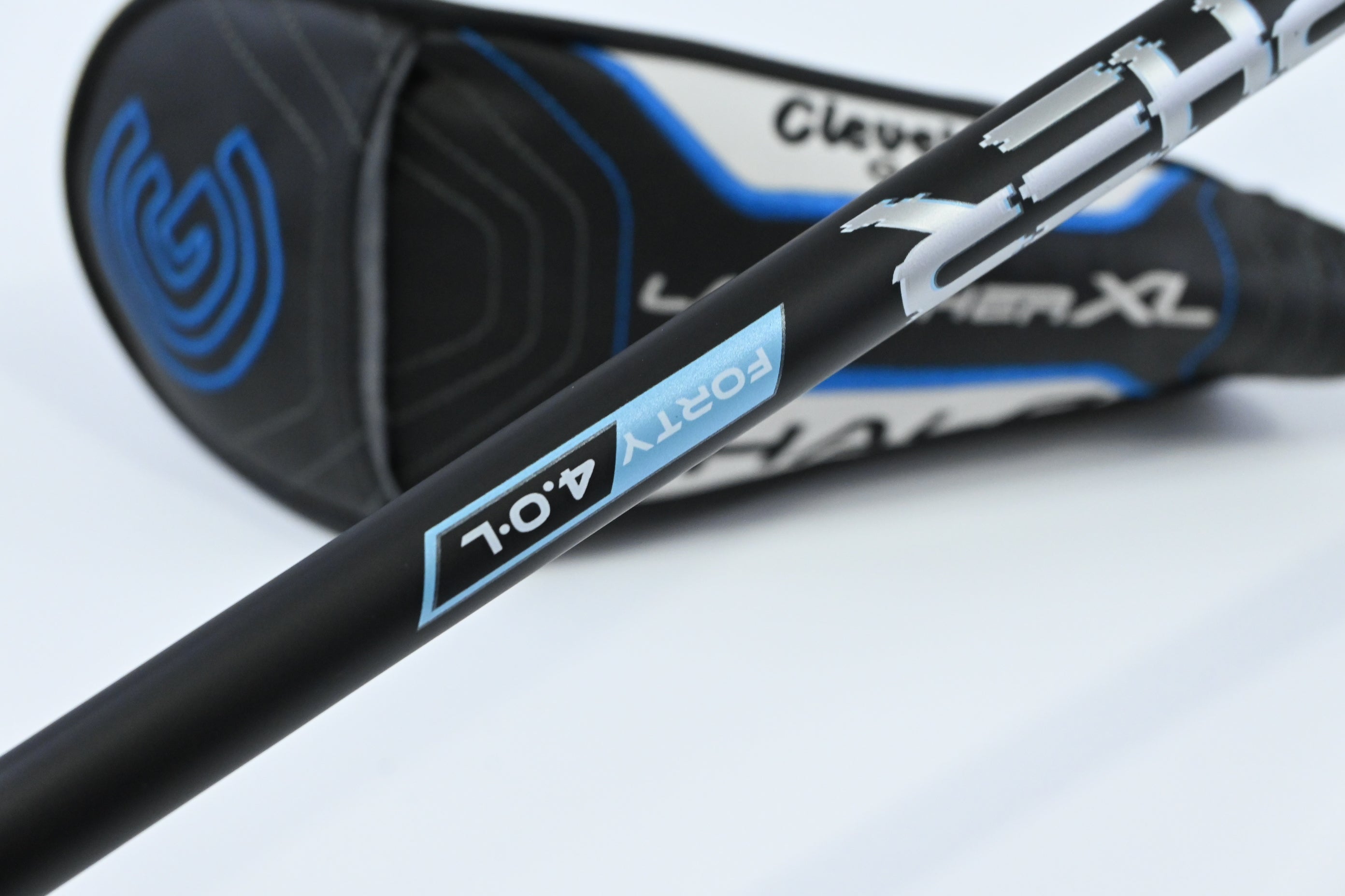 Ladies Cleveland Launcher XL Halo #4 Hybrid / 21 Degree / Ladies Flex Cypher 40