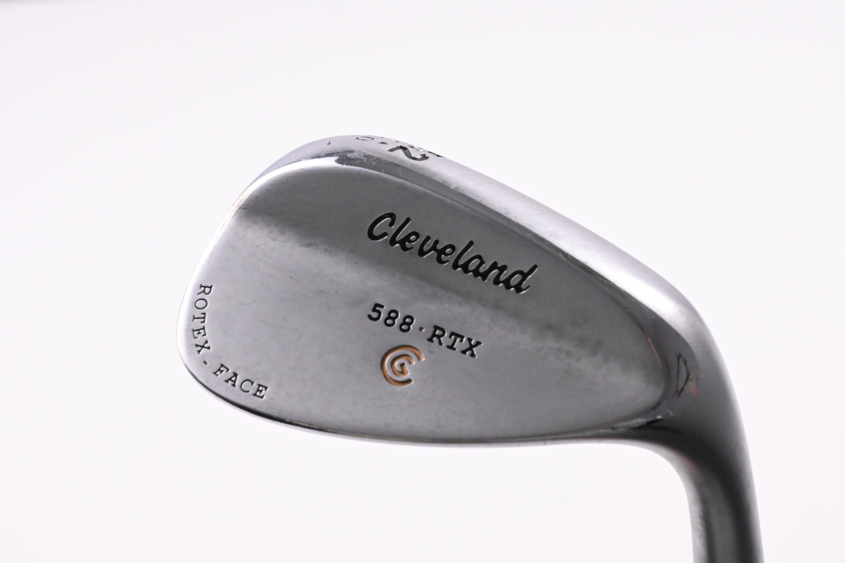 Cleveland 588 RTX Gap Wedge / 52 Degree / Wedge Flex Dynamic Gold Shaft
