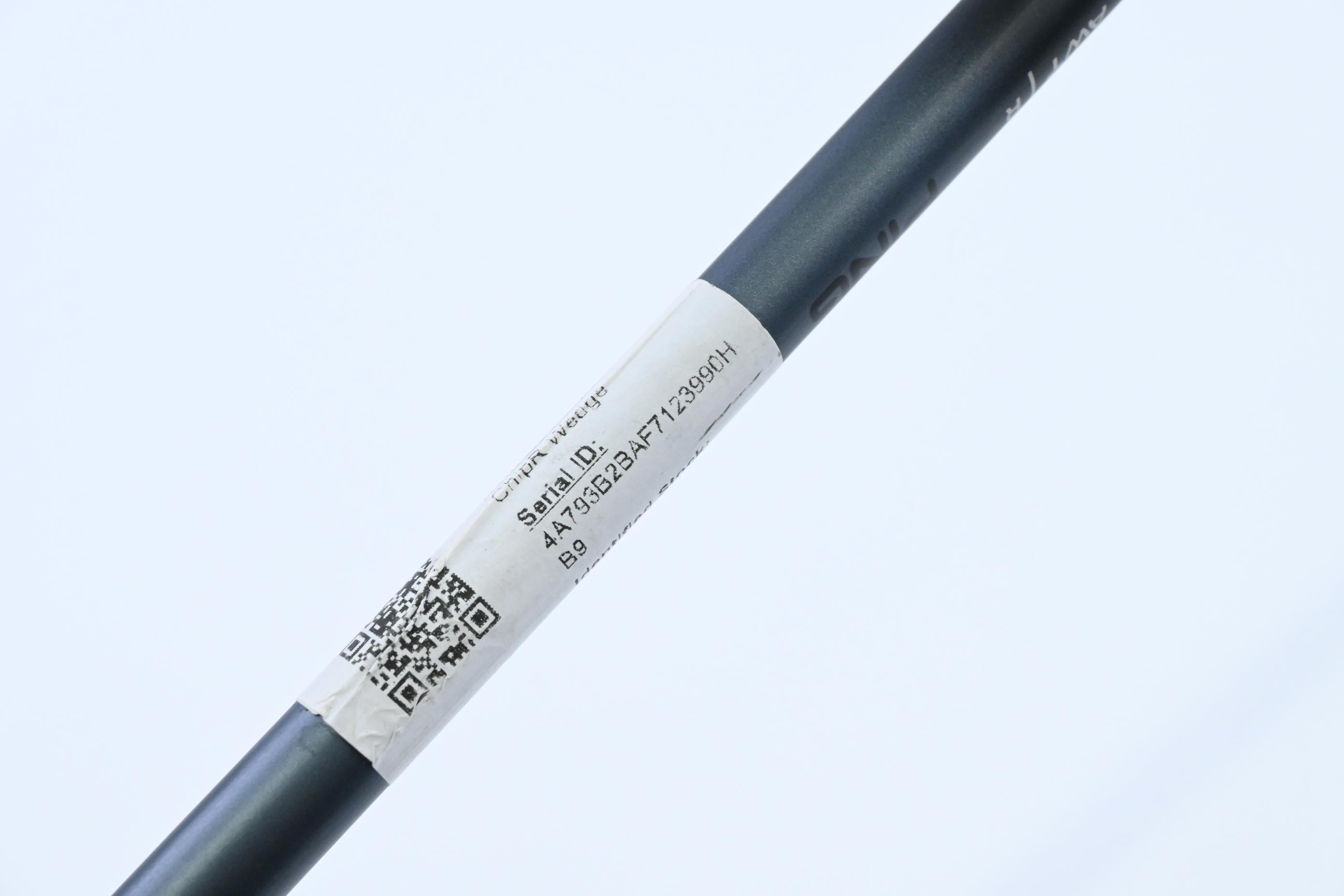 Ping ChipR / 38.5 Degree / Black Dot / Regular Flex Ping Alta CB Slate AWT Shaft