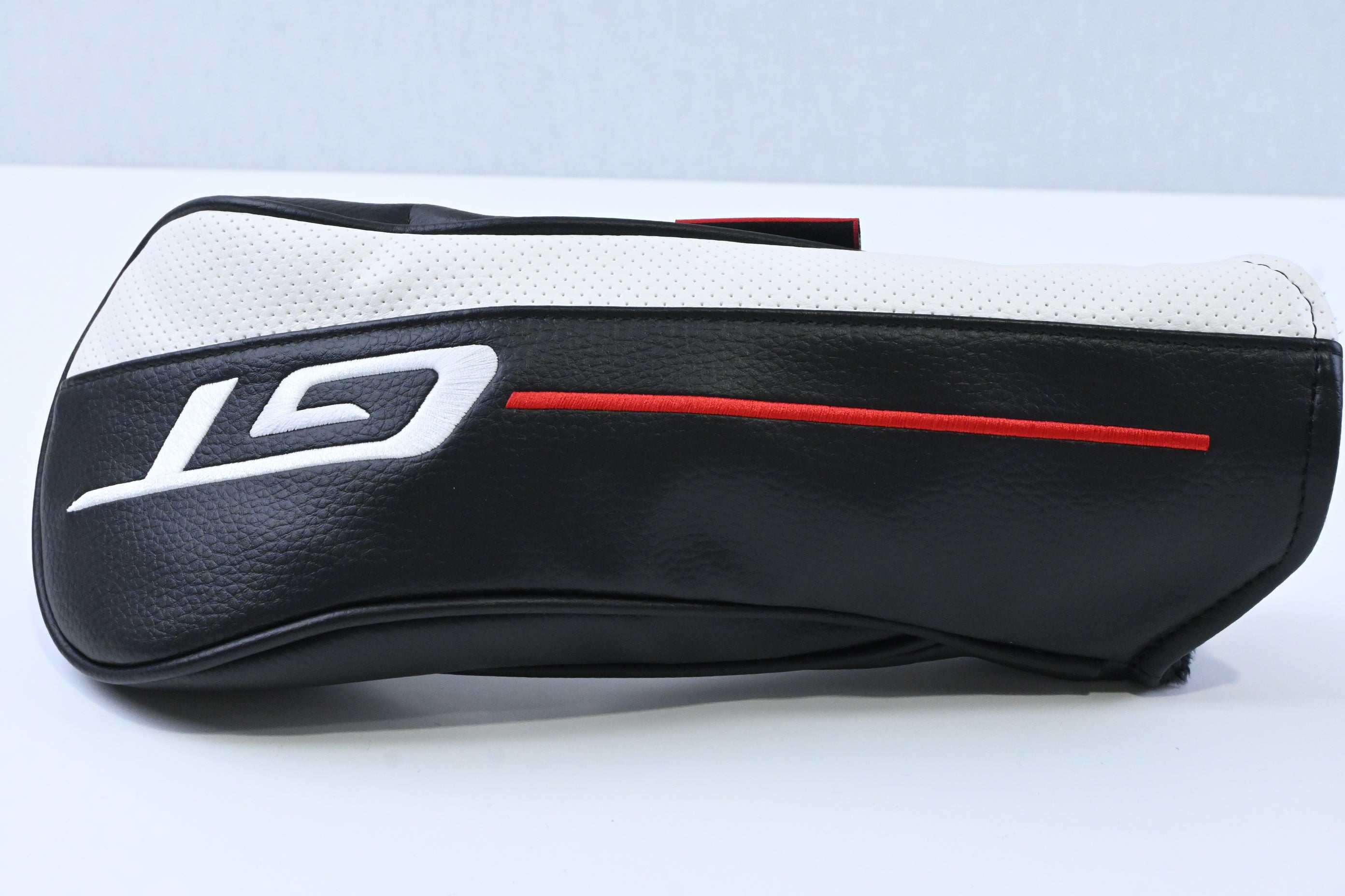 Titleist GT1 #5 Wood / 18 Degree / Regular Flex Denali Red 60 Shaft