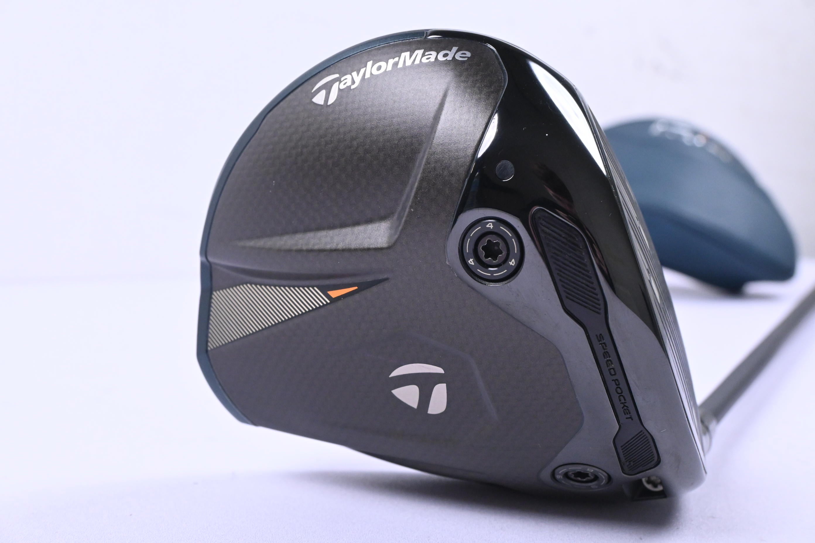 Taylormade Qi4D Driver / 10.5 Degree / Regular Flex Vanquish 4 Shaft