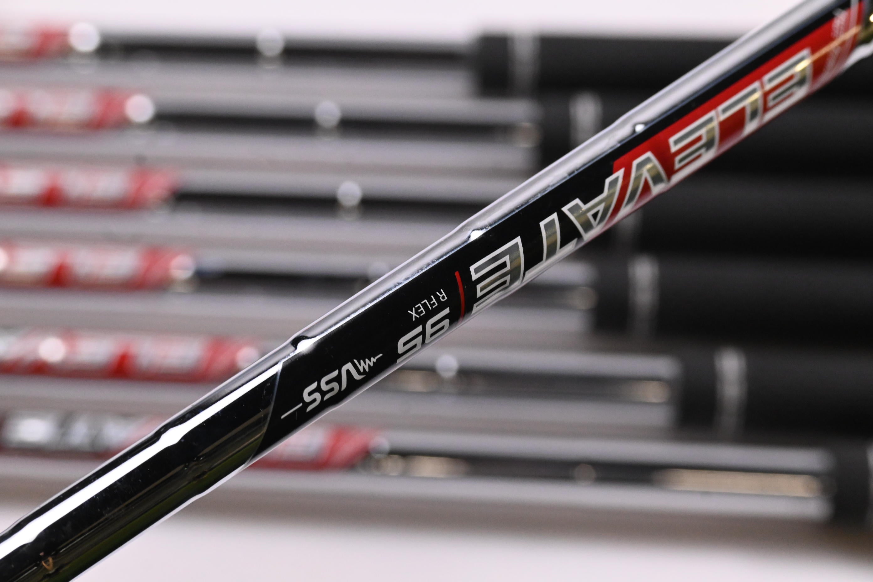 Callaway Mavrik Irons / 5-PW+SW / Regular Flex Elevate 95 Shafts