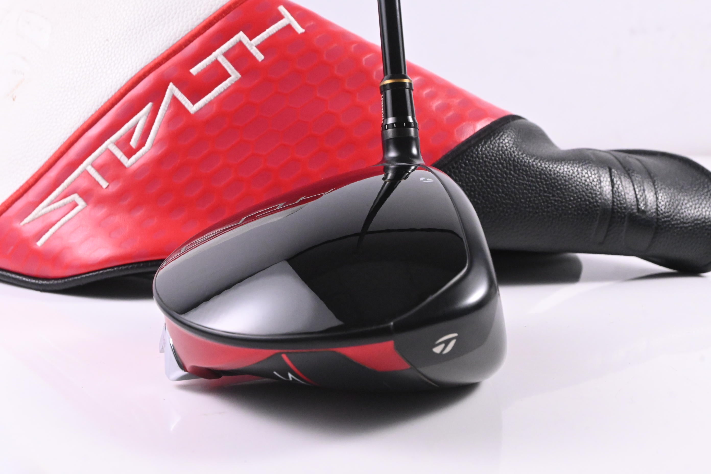 Taylormade Stealth 2 Plus Driver / 10.5 Degree / Stiff Flex Kai'li Red 60 Shaft