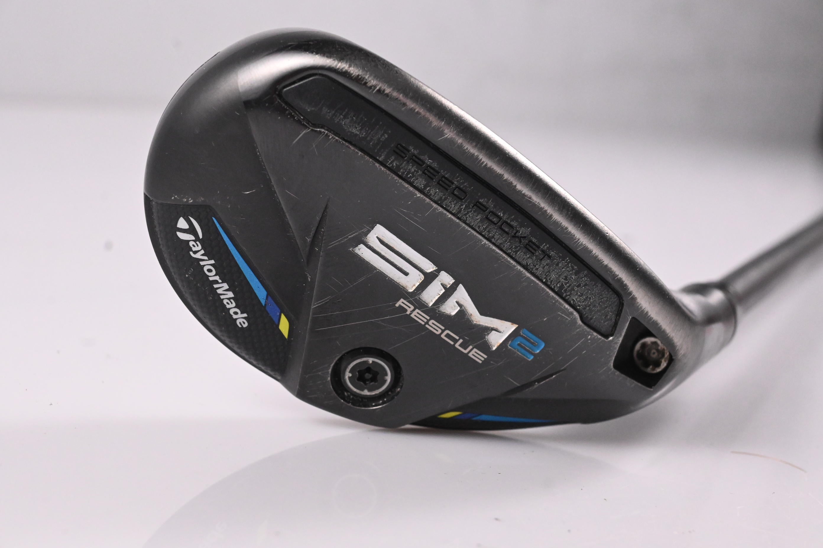 Taylormade SIM2 #4 Hybrid / 22 Degree / Stiff Flex ACCRA Black 90i Shaft