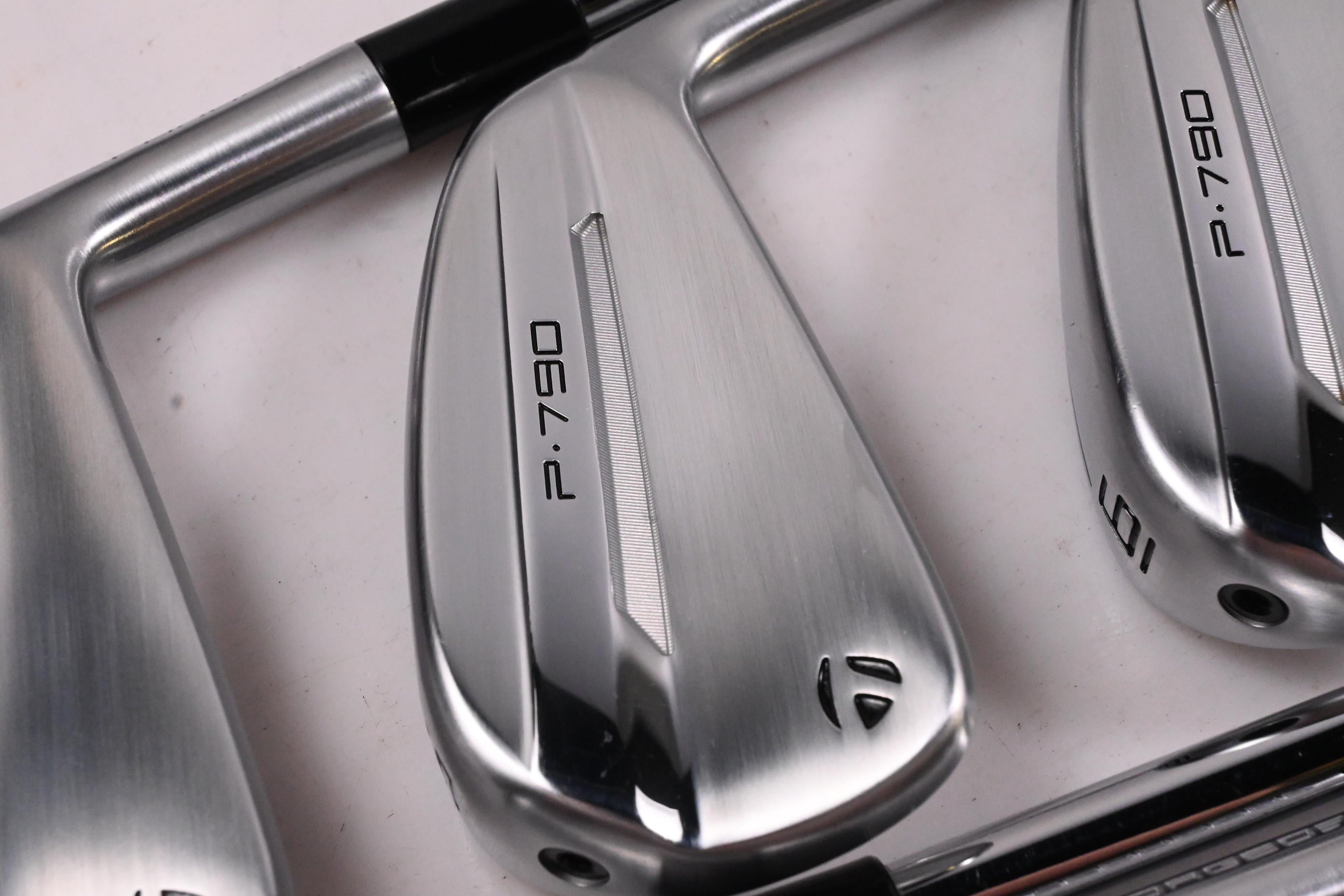 Taylormade P790 2025 Irons / 4-PW / Regular Flex N.S.Pro 750GH Neo