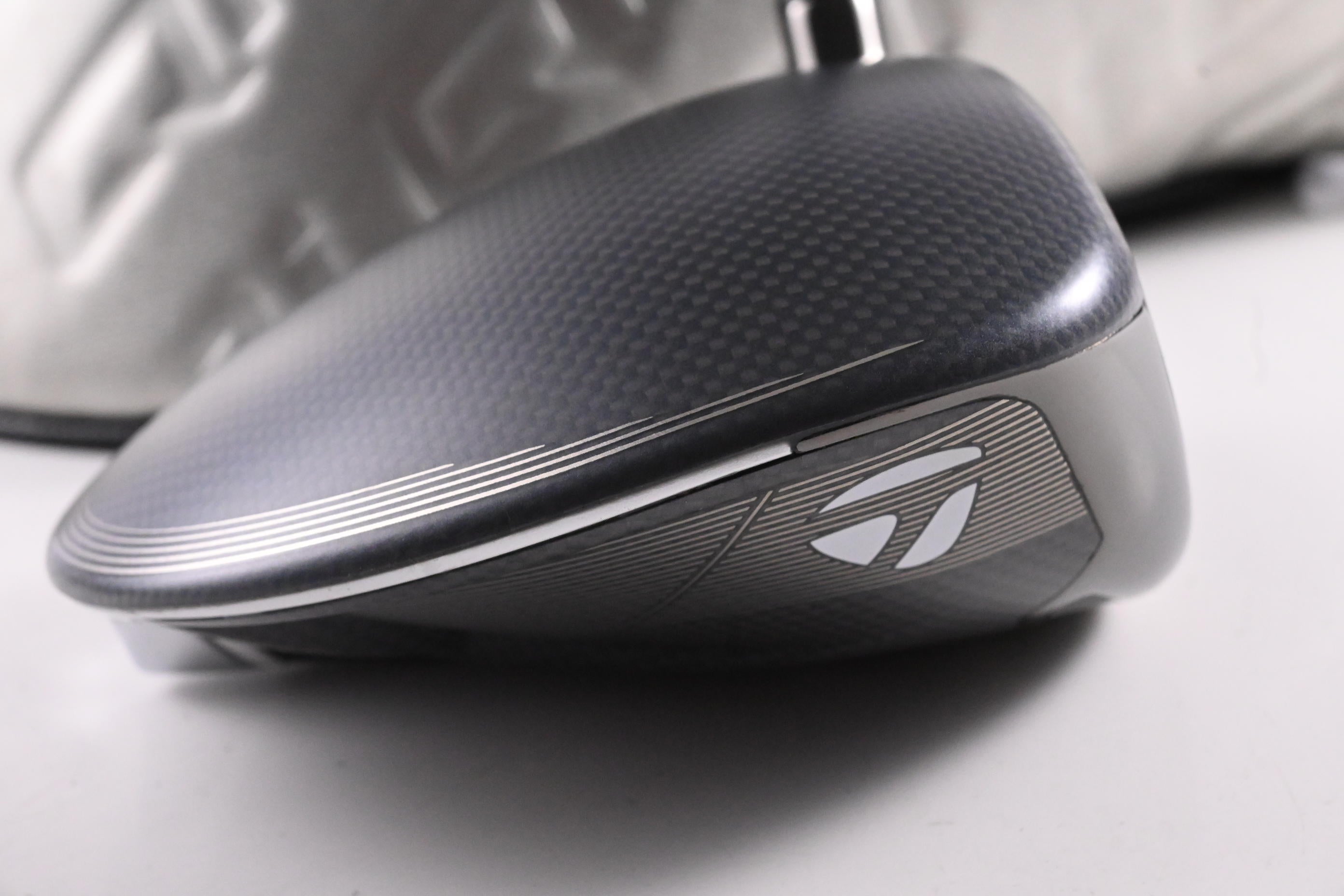 Taylormade Qi35 Max Lite Driver / 10.5 Degree / Senior Flex Vanquish Blue 4