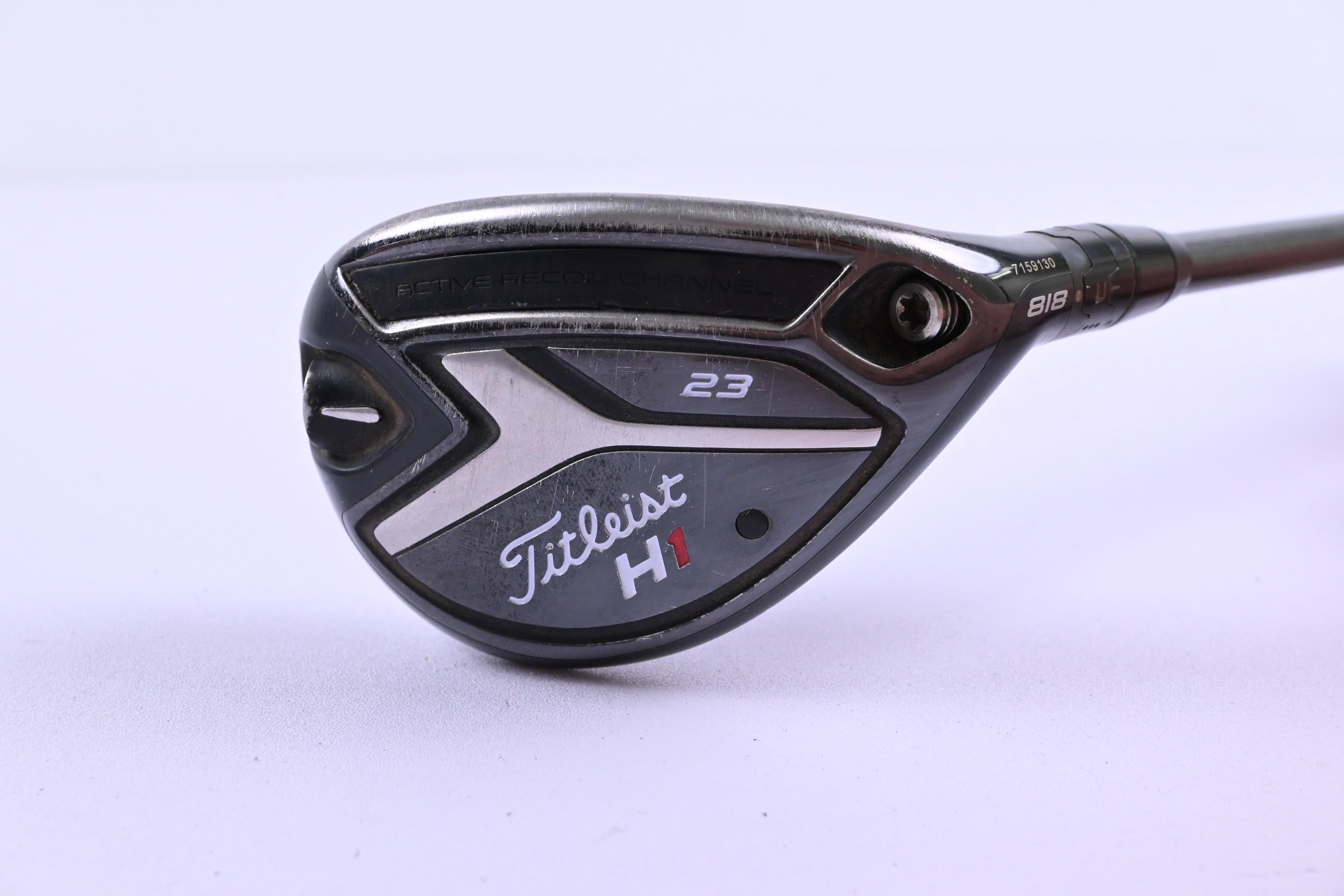 Titleist 818 H1 #4 Hybrid / 23 Degree / Stiff Flex Aldila Rogue M-AX 85 Shaft