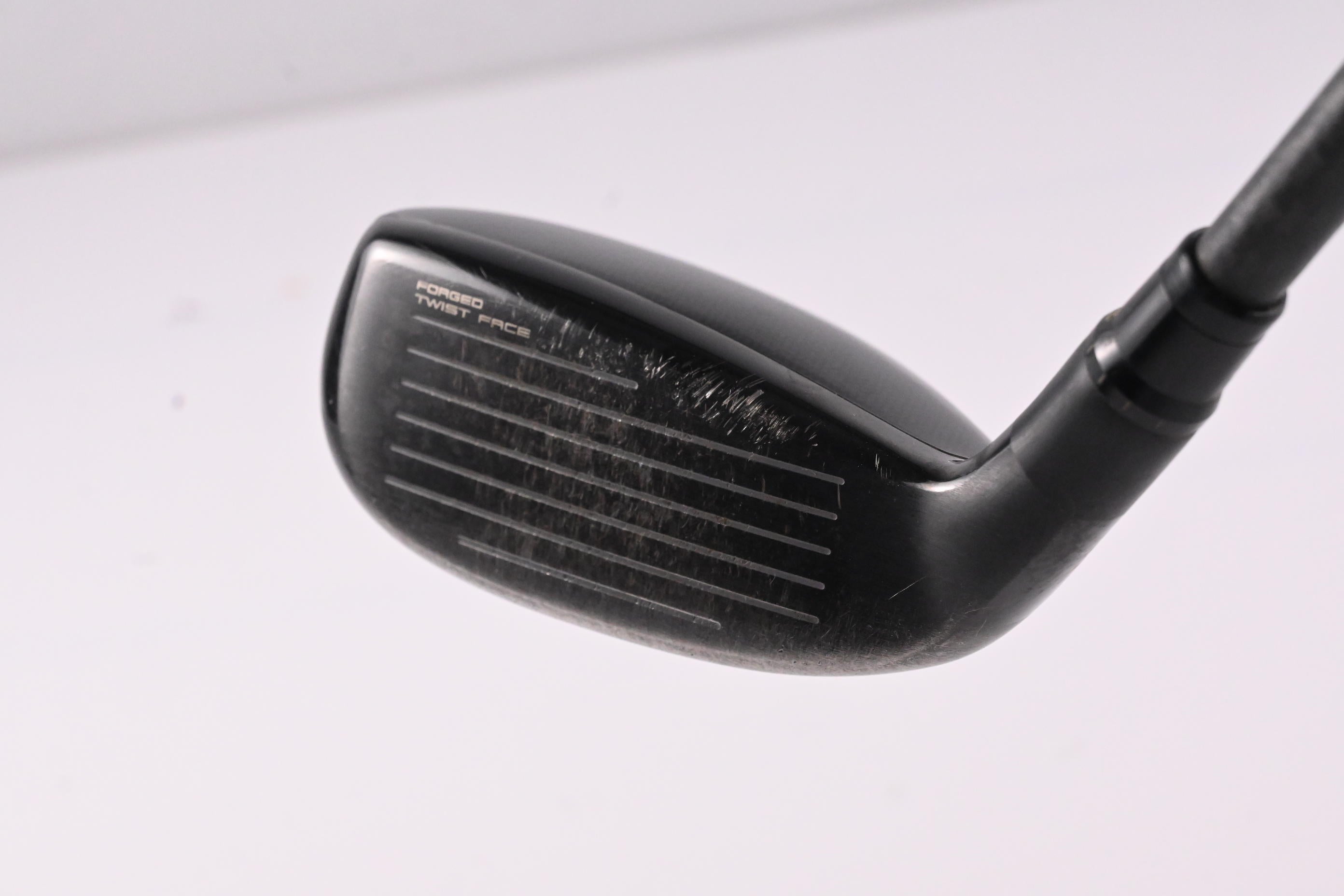 Taylormade SIM2 #4 Hybrid / 22 Degree / Stiff Flex ACCRA Black 90i Shaft