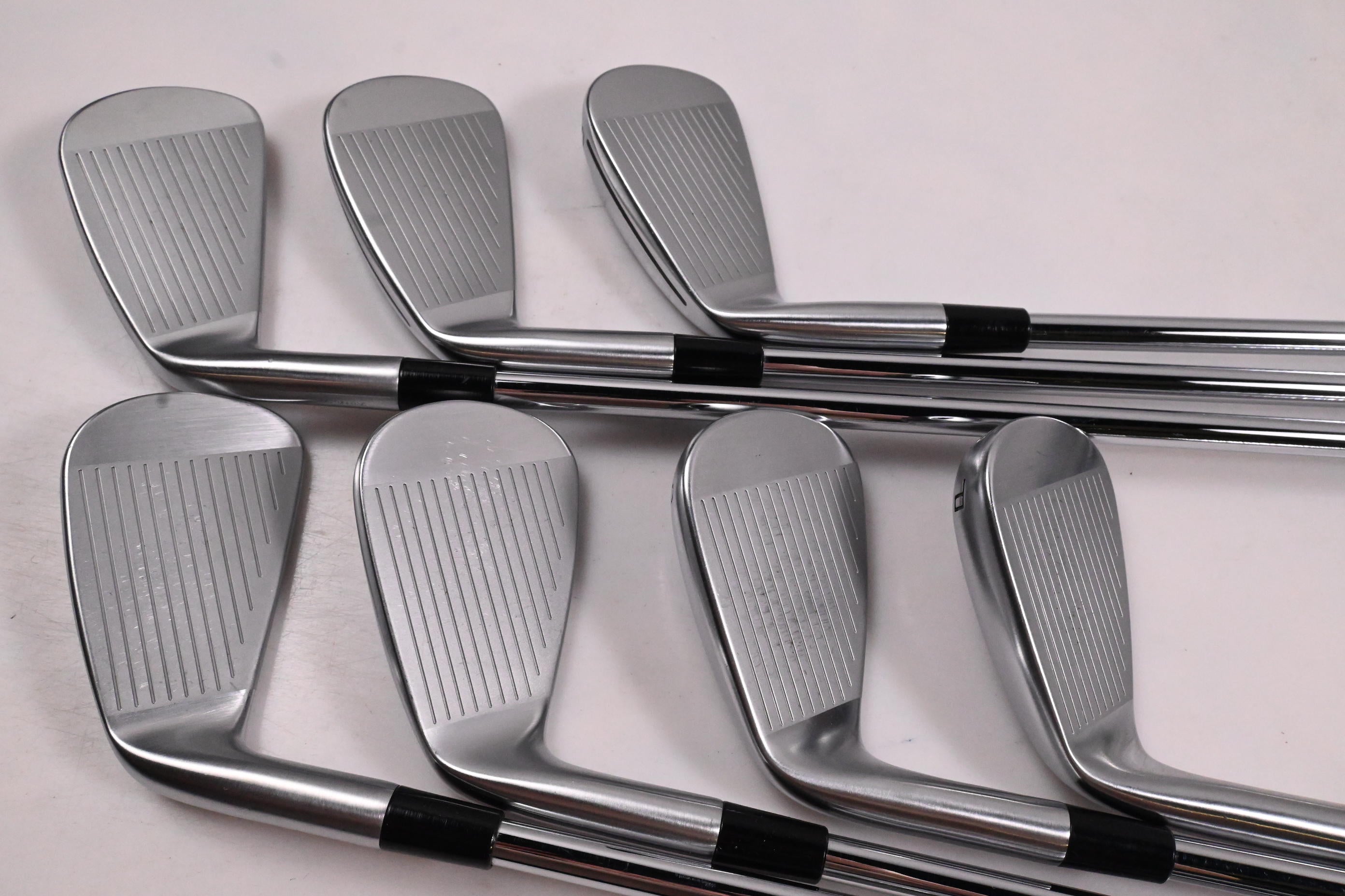 Taylormade P790 2025 Irons / 4-PW / Regular Flex N.S.Pro 750GH Neo