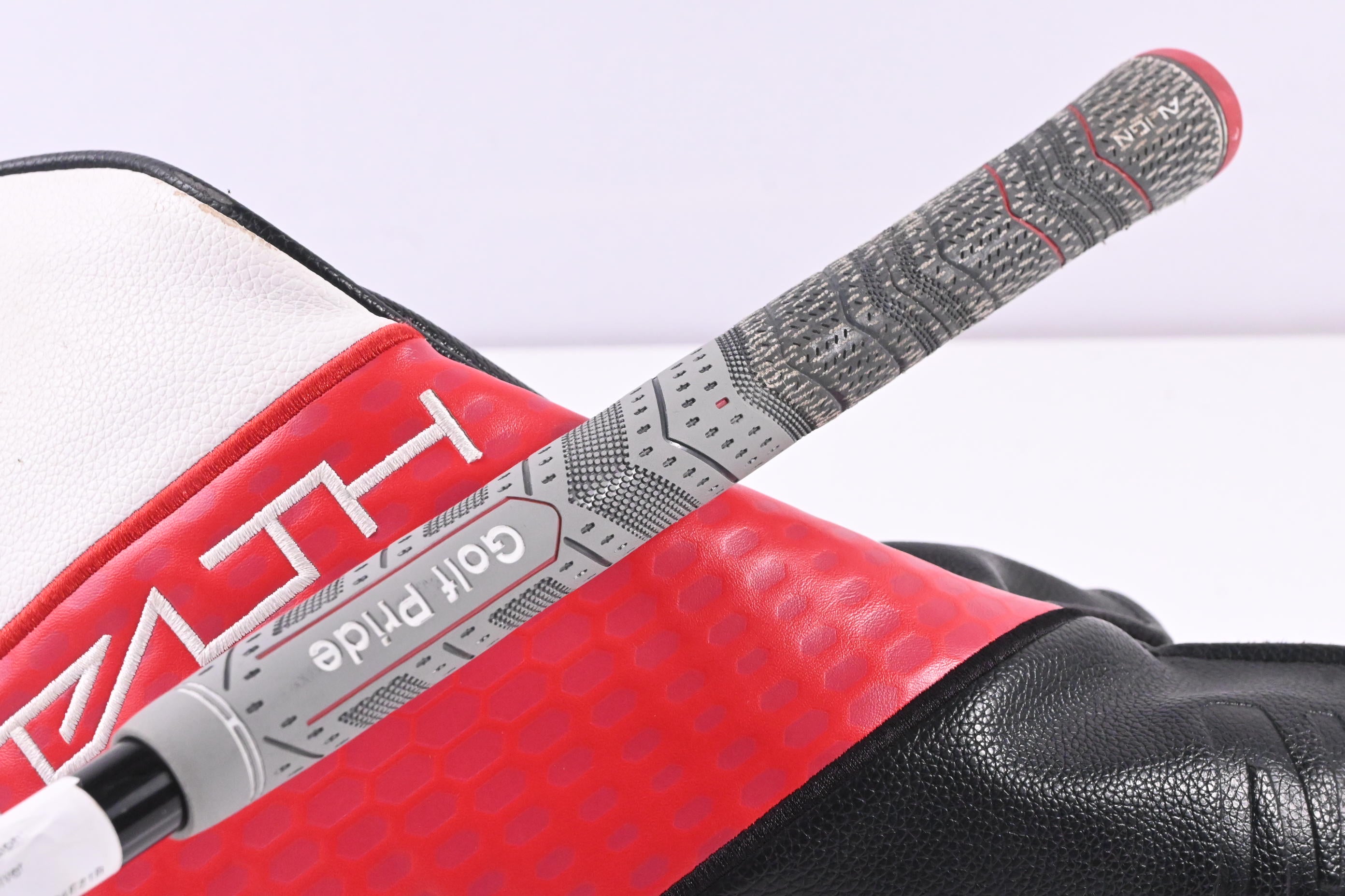 Taylormade Stealth 2 Plus Driver / 10.5 Degree / Stiff Flex Kai'li Red 60 Shaft