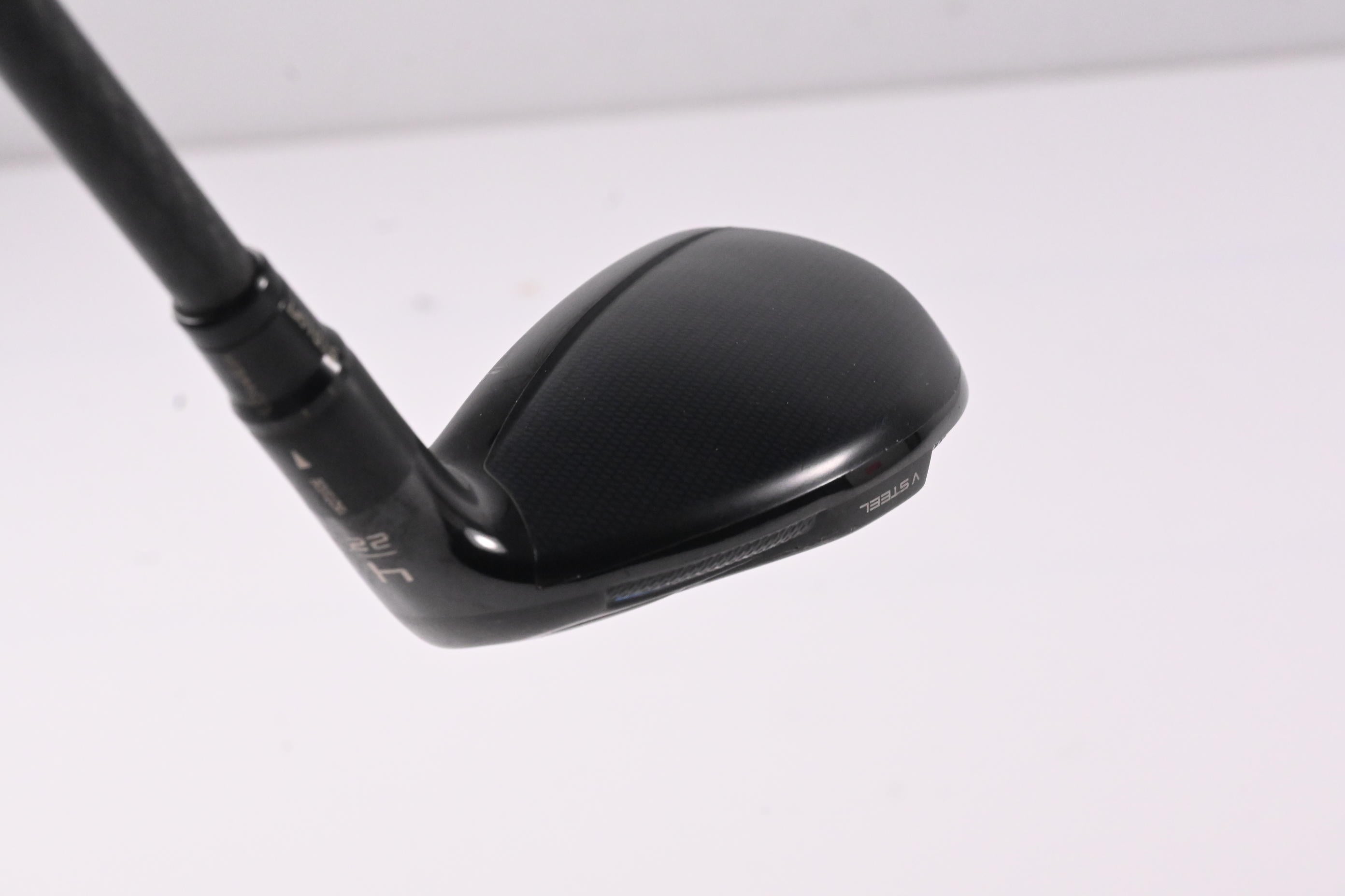 Taylormade SIM2 #4 Hybrid / 22 Degree / Stiff Flex ACCRA Black 90i Shaft