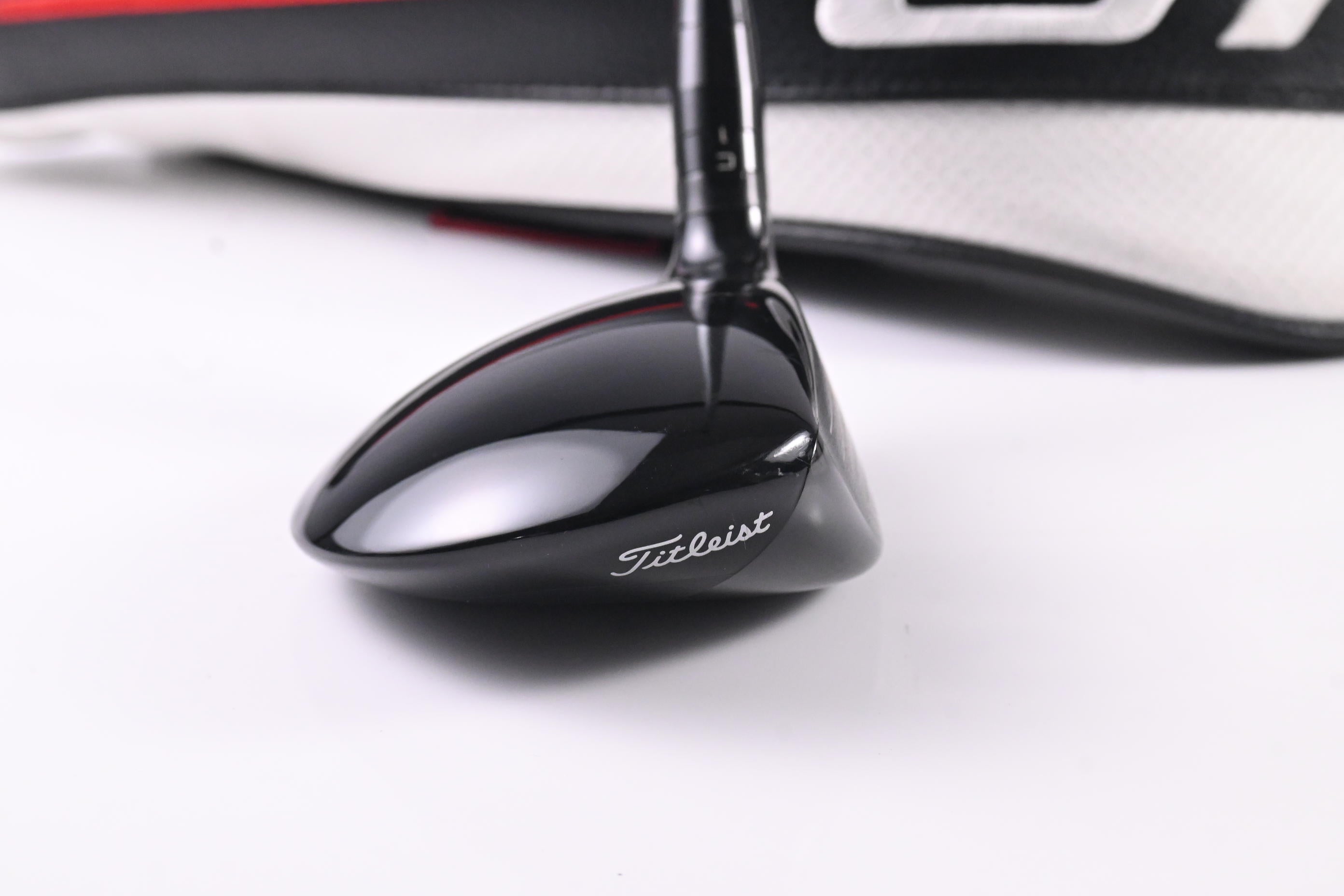 Titleist GT2 #5 Wood / 18 Degree / Regular Flex Fujikura Air Speeder 40 Shaft