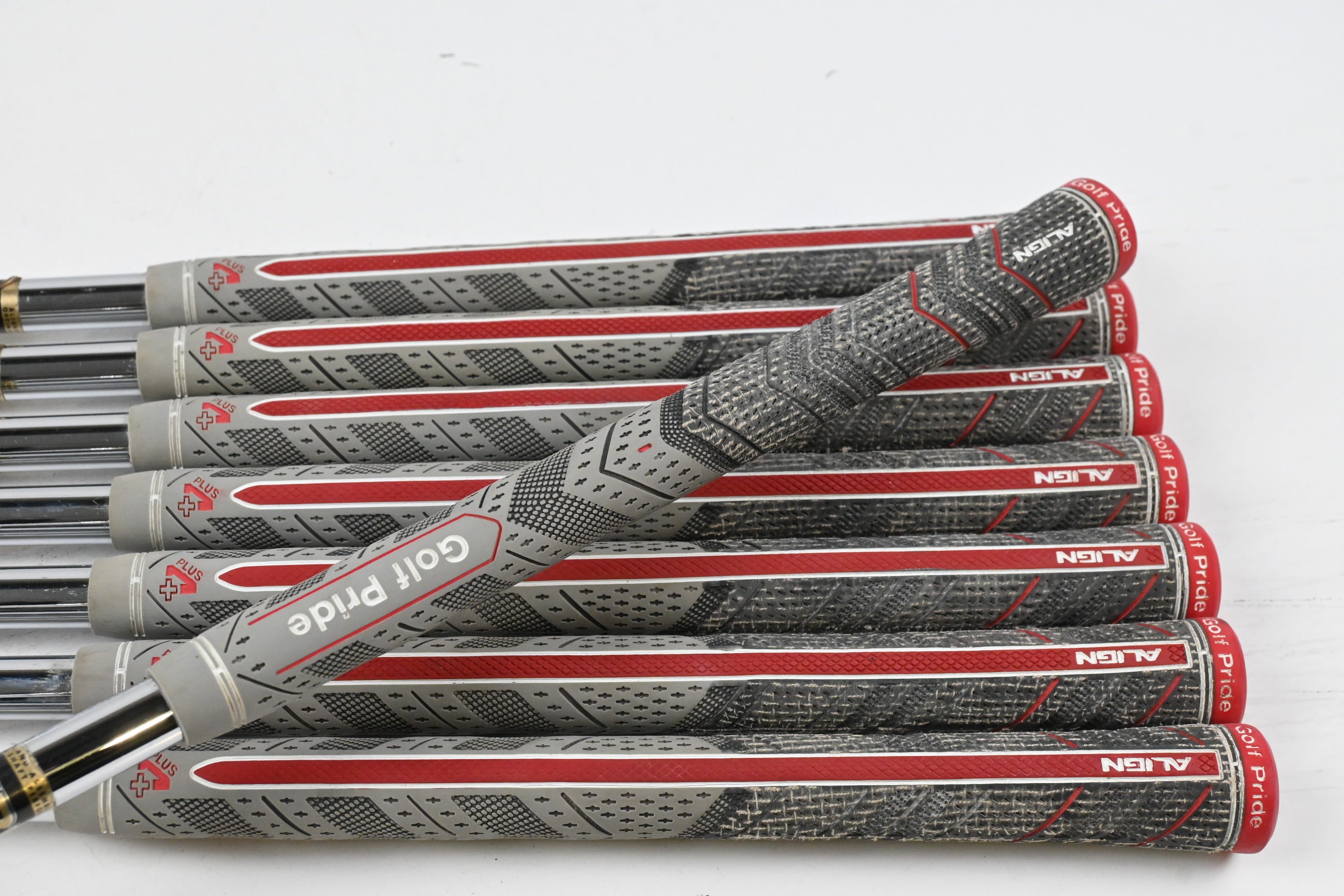 Titleist 690MB Irons / 3-PW / Stiff Flex Pure Shafts