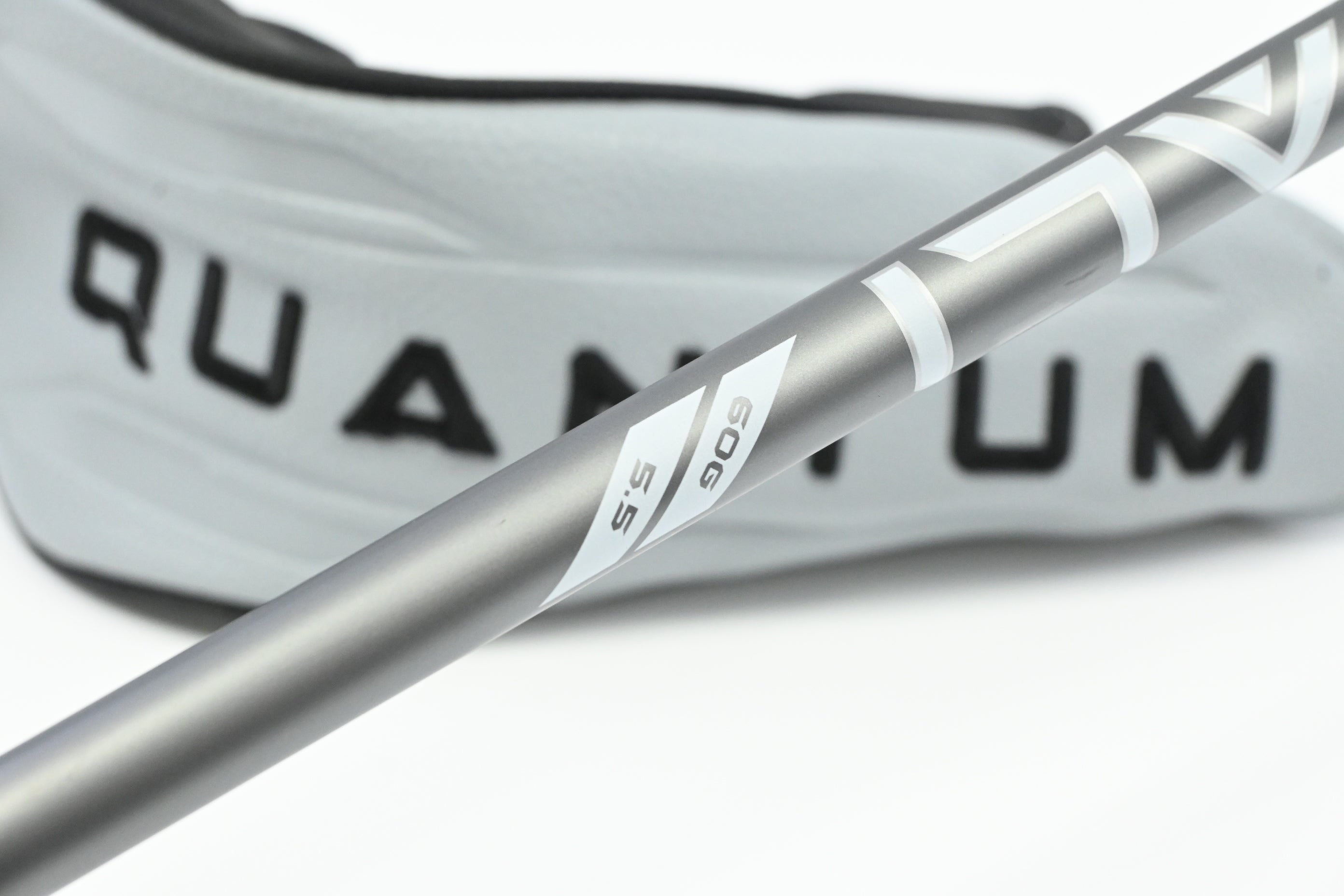 Callaway Quantum Max D #7 Wood / 21 Degree / Regular Flex Denali Frost Silver 60