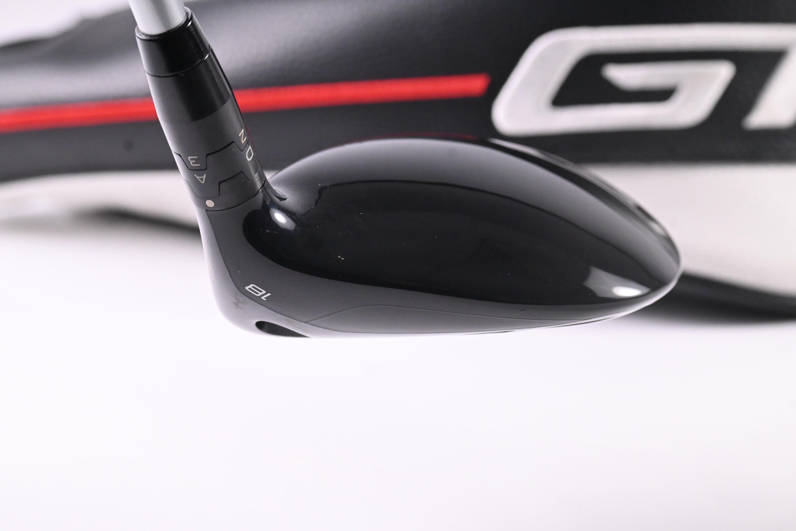 Titleist GT2 #5 Wood / 18 Degree / Regular Flex Fujikura Air Speeder 40 Shaft