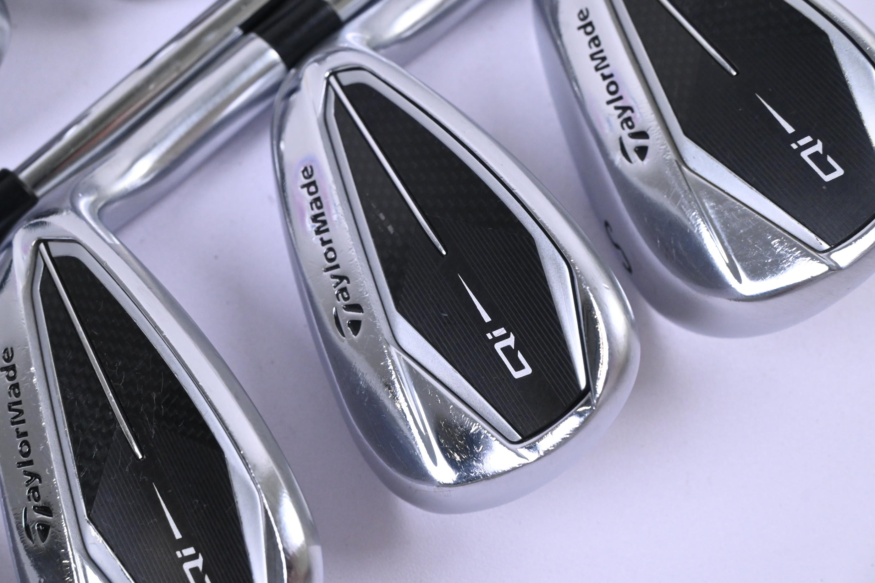 Taylormade Qi Irons / 5-PW+GW+SW / Regular Flex KBS Max MT 85 Shafts