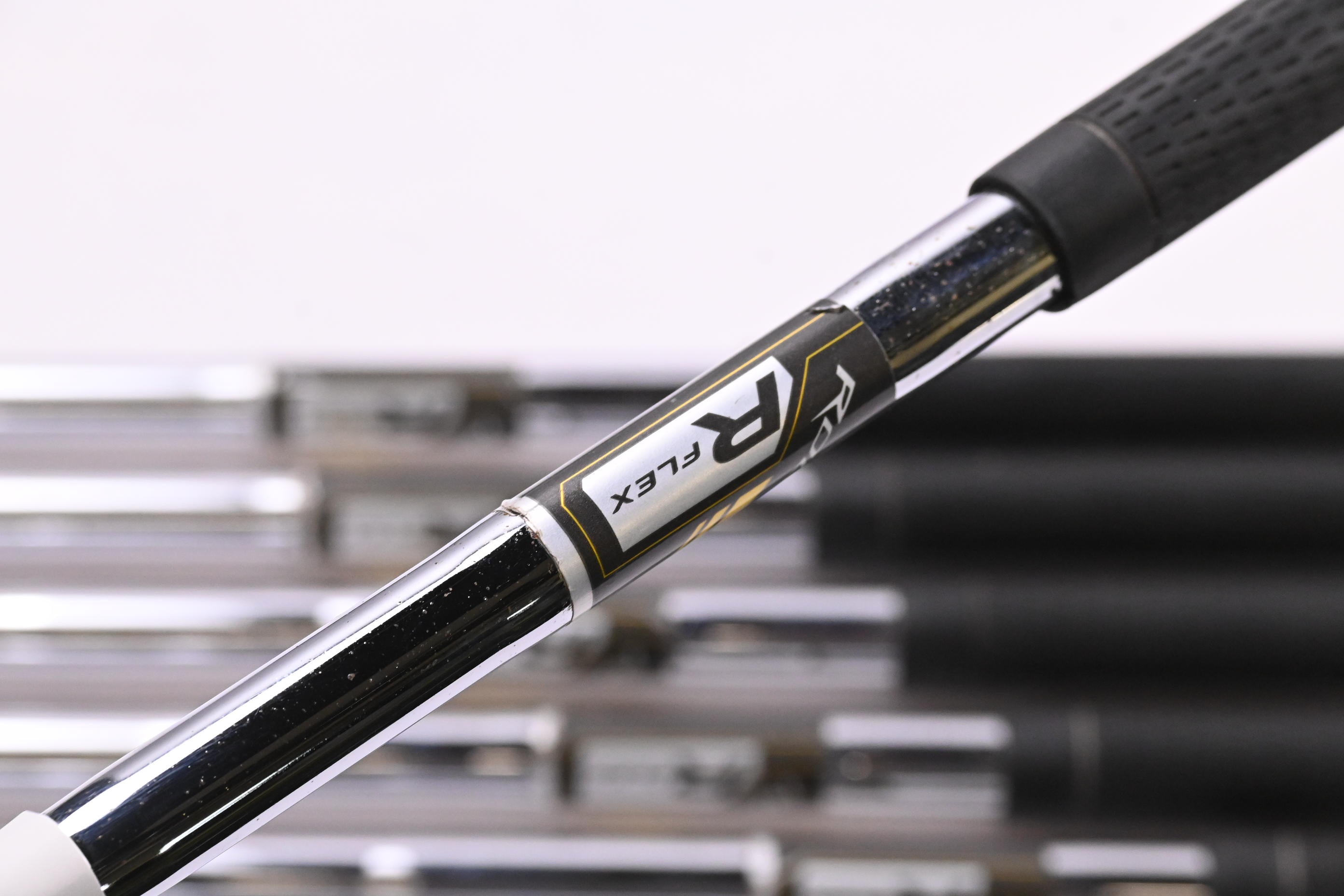 Taylormade Rocketbladez Irons / 4-PW / Regular Flex Rocketfuel 85 Shafts